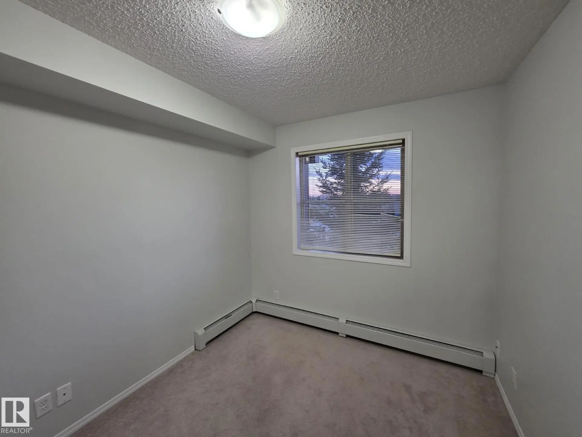 #206 12045 22 AV SW - Image 14