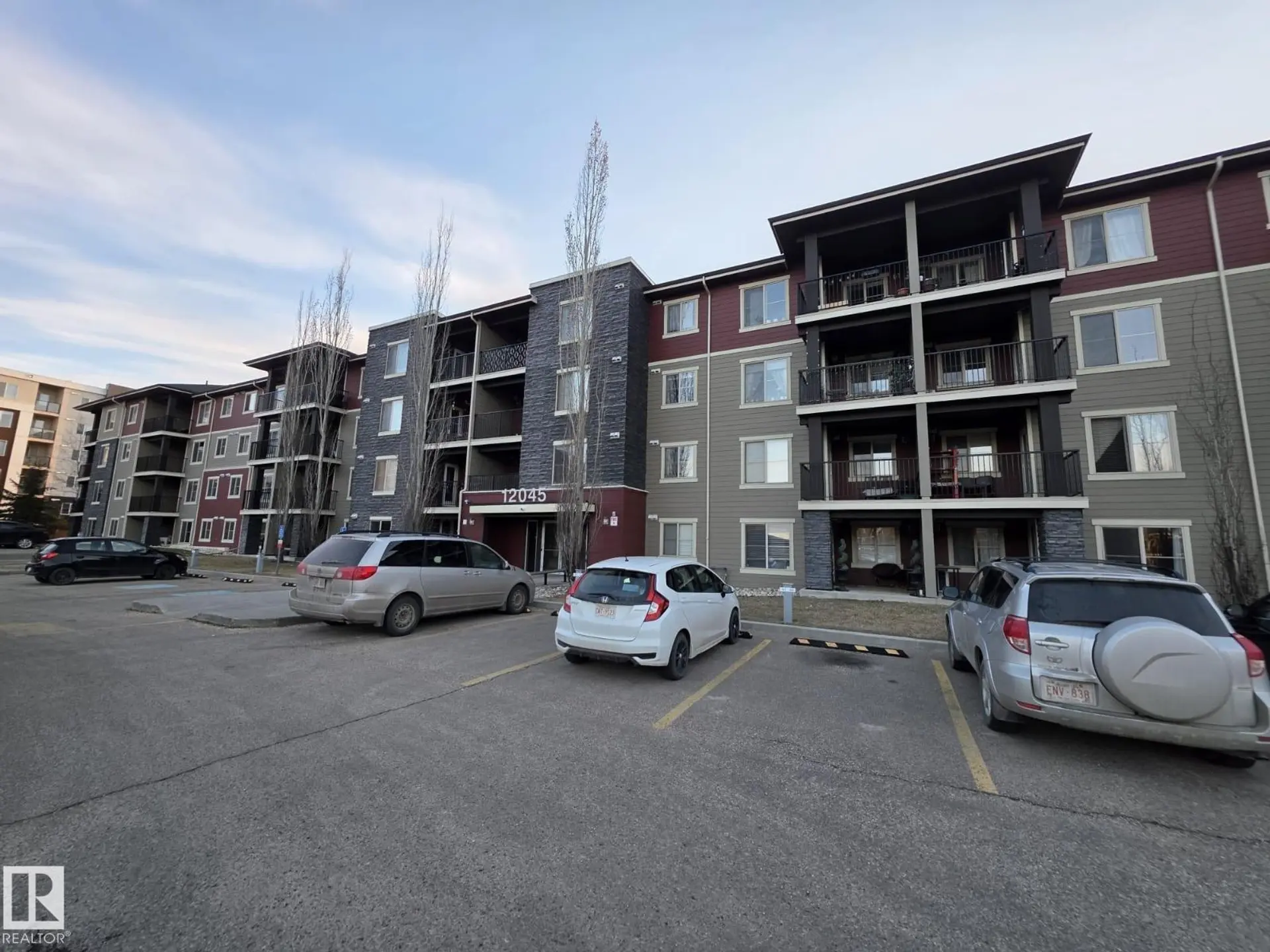 #206 12045 22 AV SW - Image 1