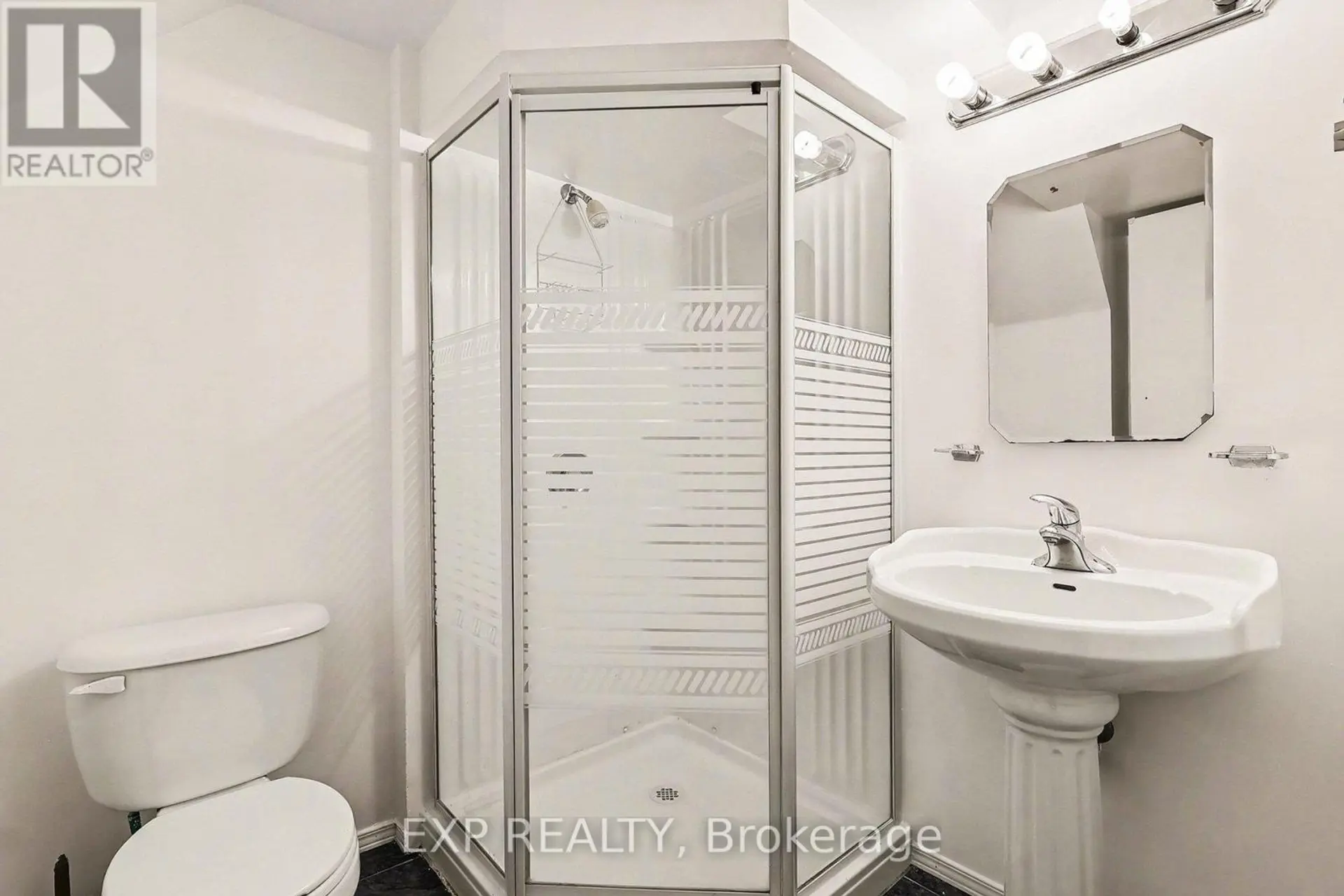 15 WEDGEWOOD CRESCENT - Image 17