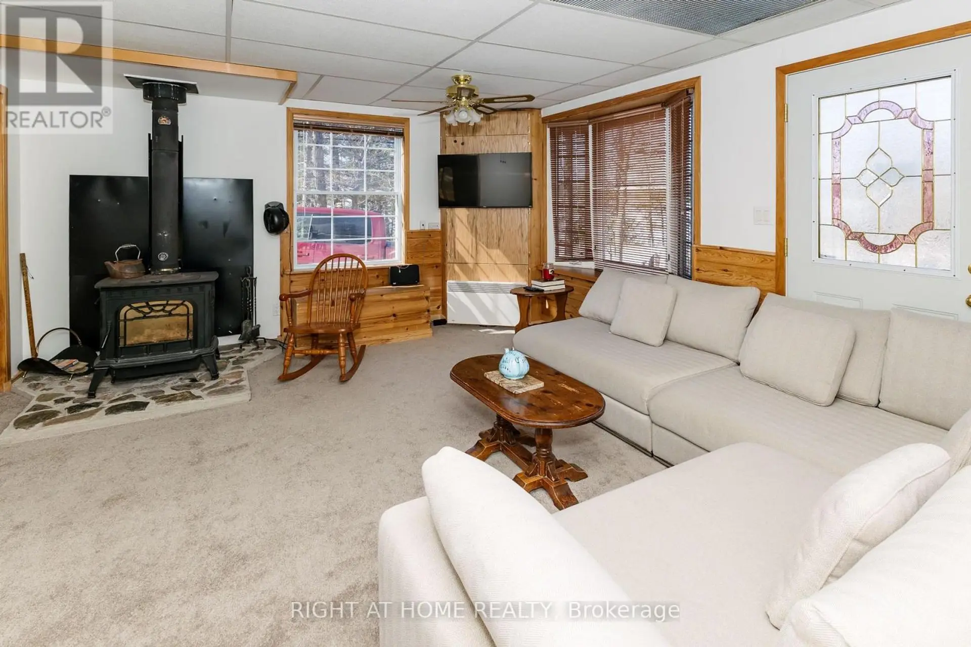16366 HWY 35 - Image 12