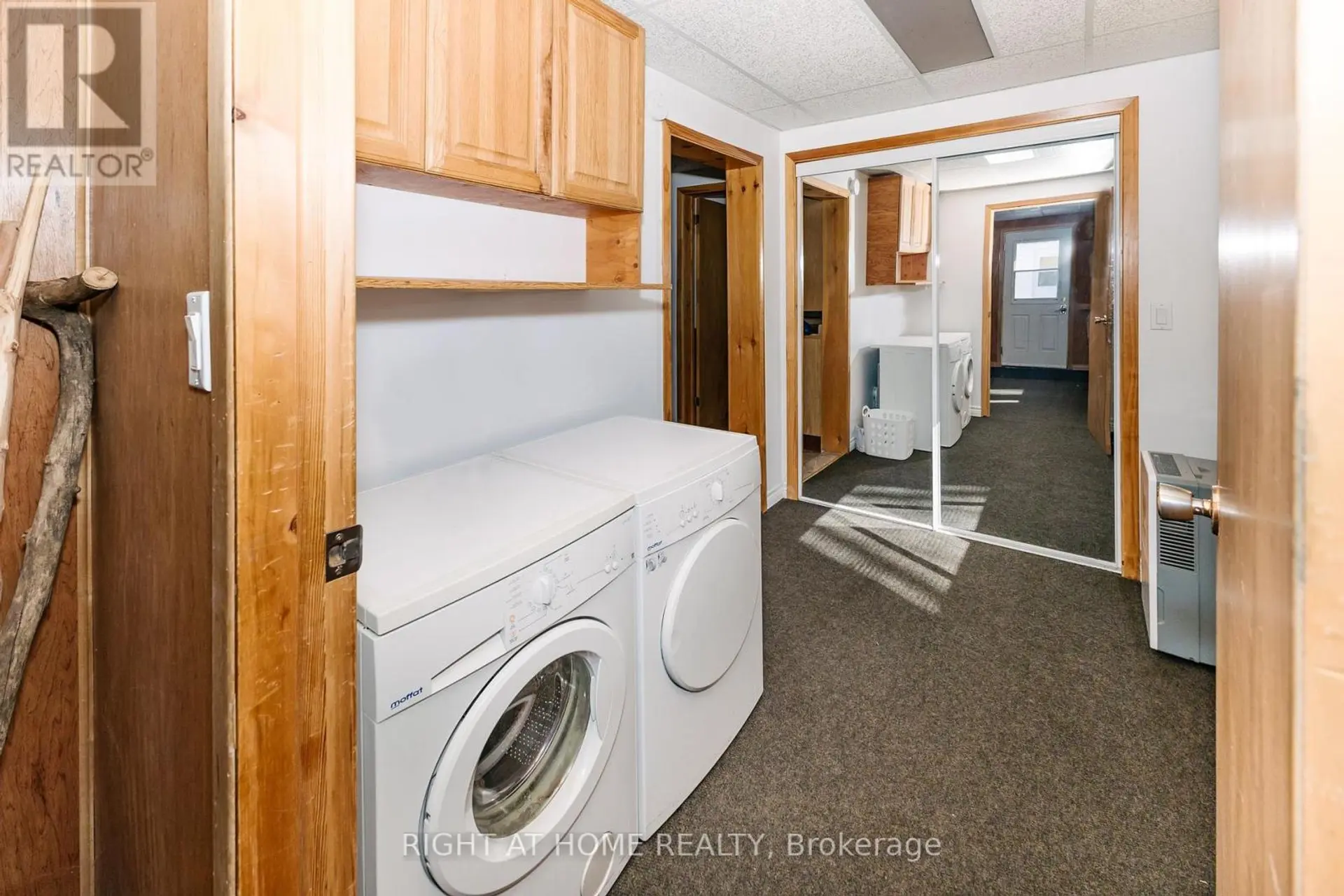 16366 HWY 35 - Image 17