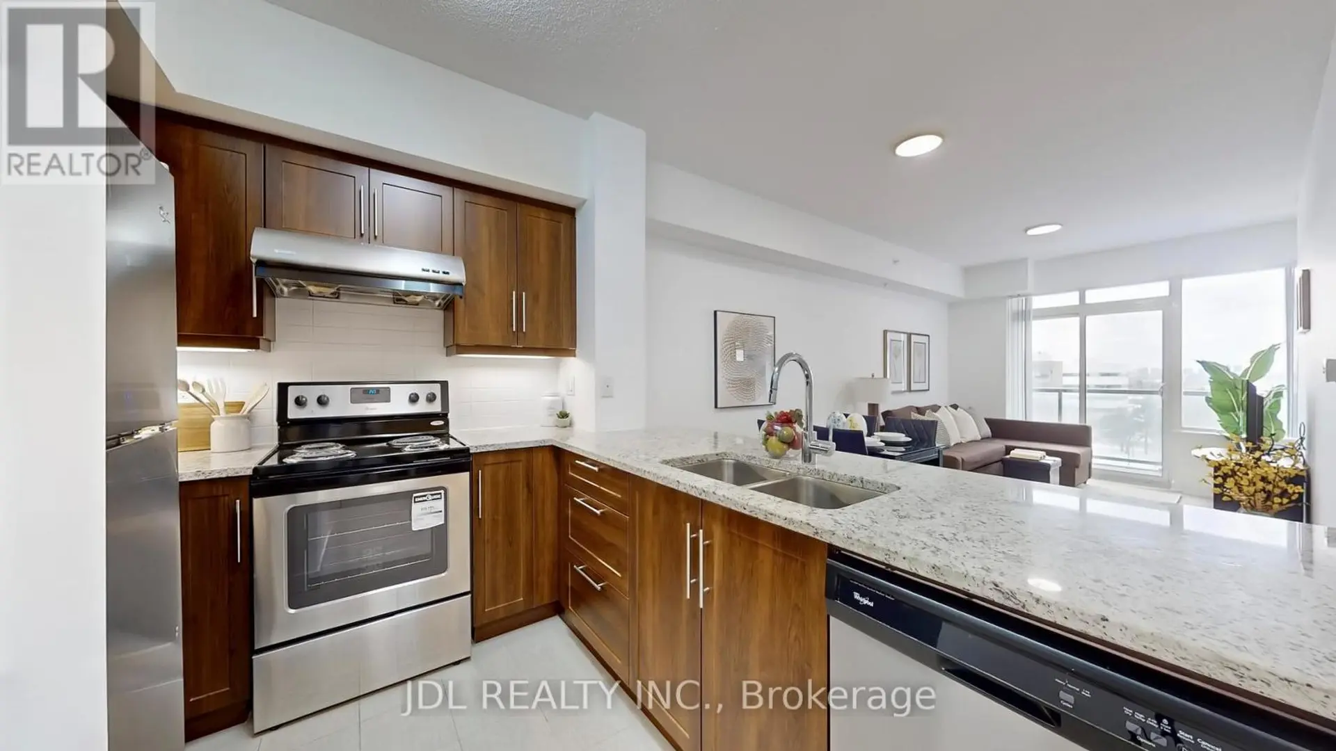 #707 1038 MCNICOLL AVENUE - Image 6
