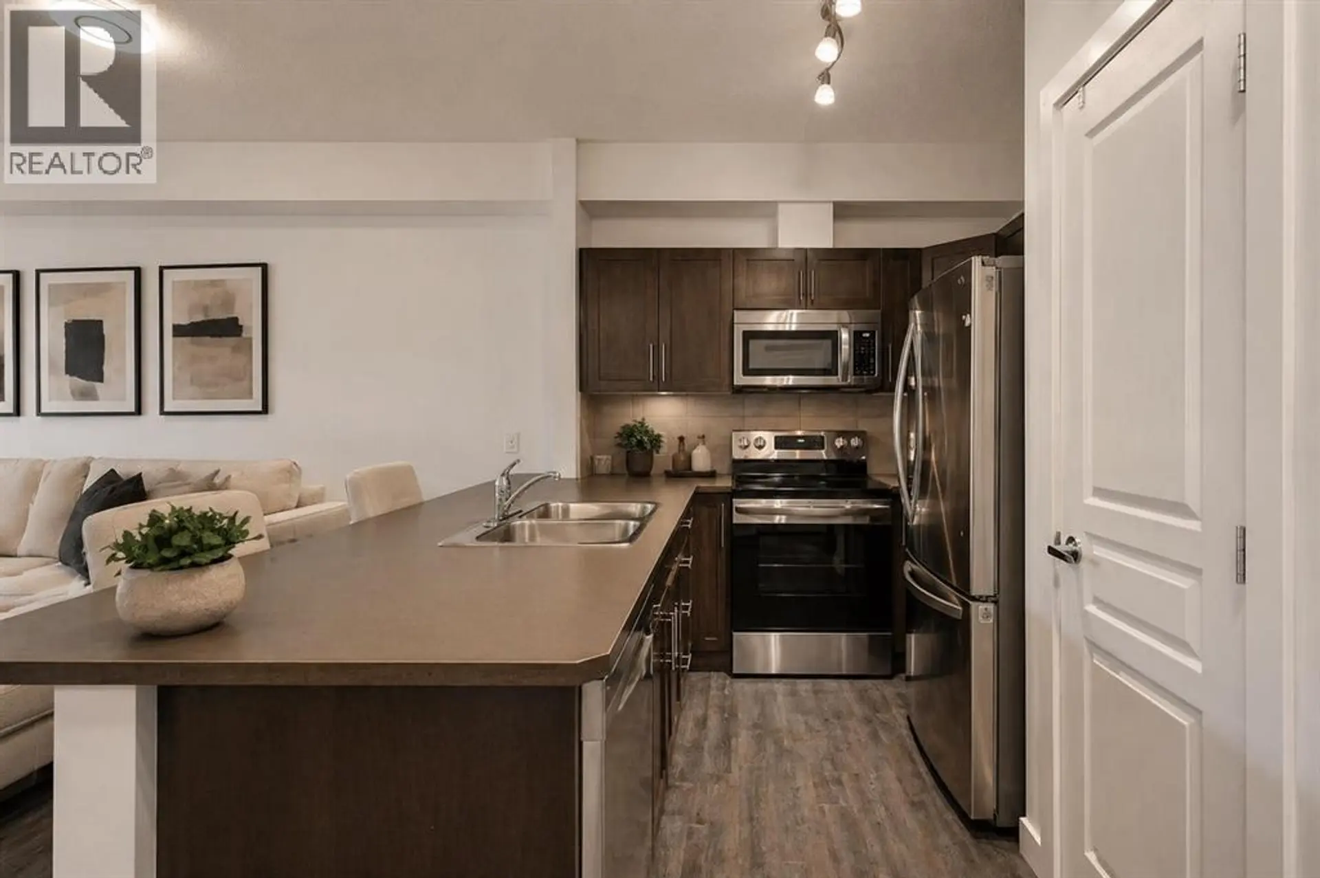 #207 22 Panatella Road NW - Image 6
