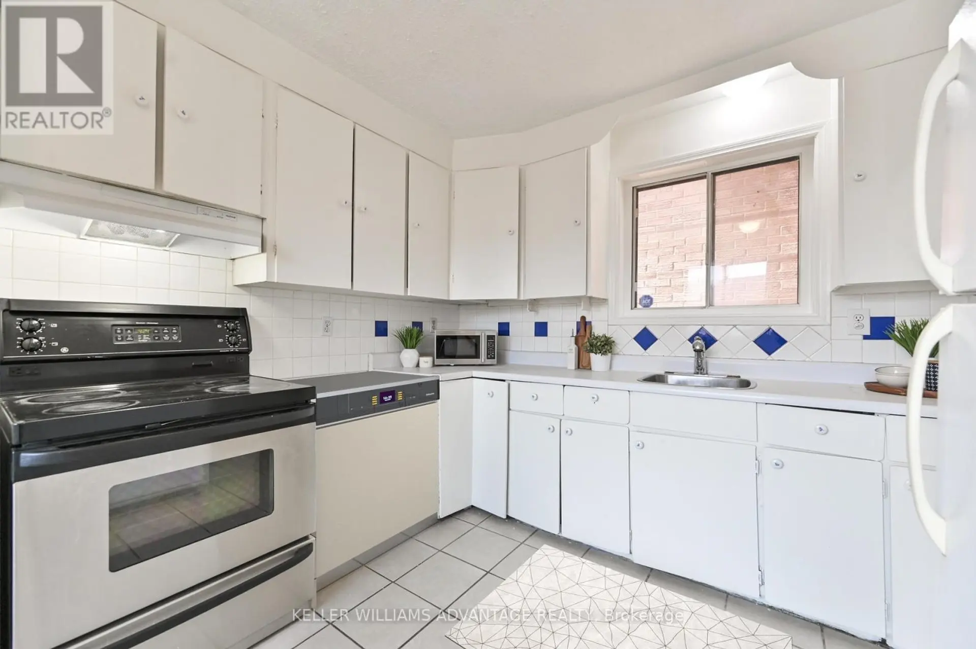 201 LINDEN AVENUE - Image 9