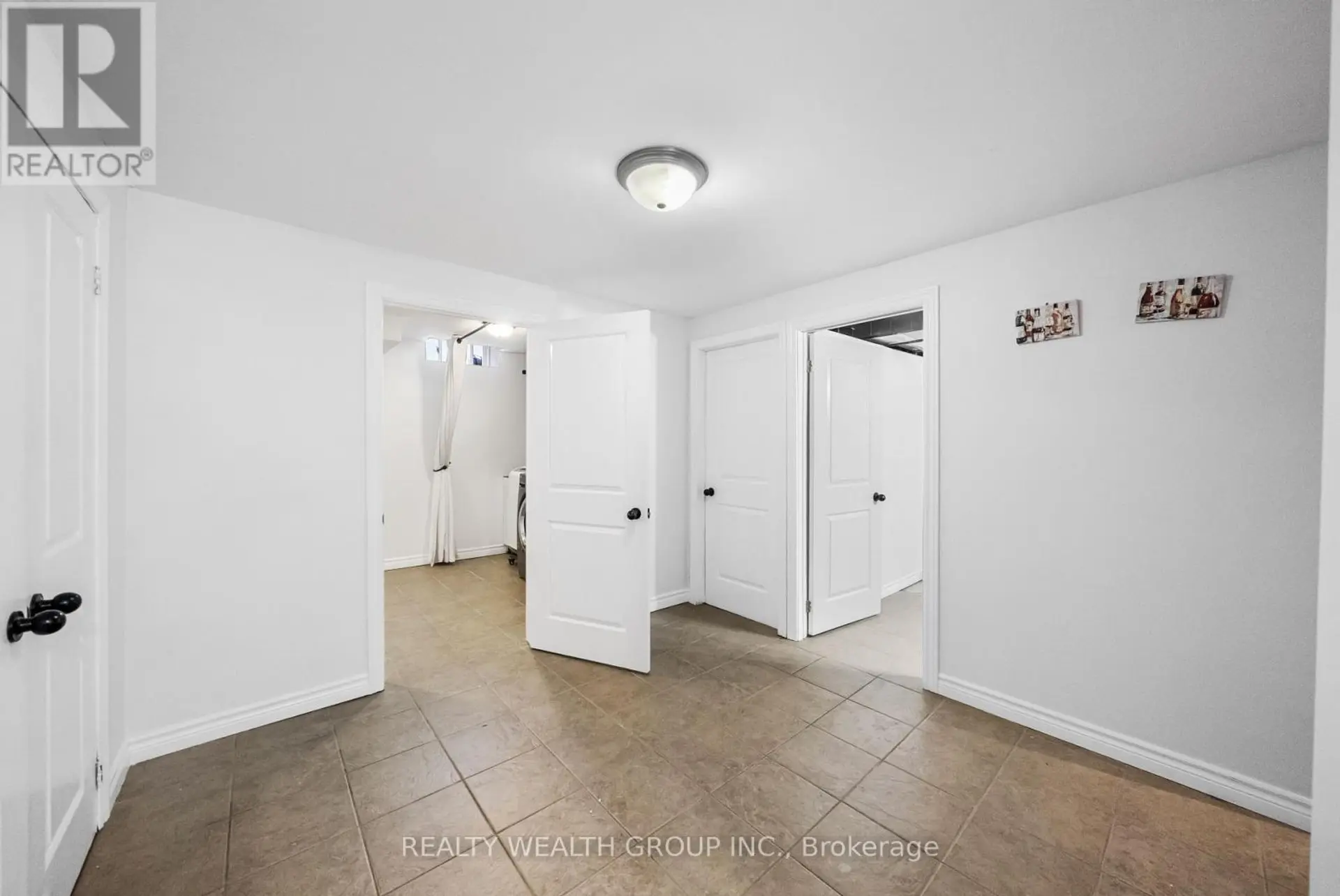 34 CASTLE PARK BOULEVARD - Image 16