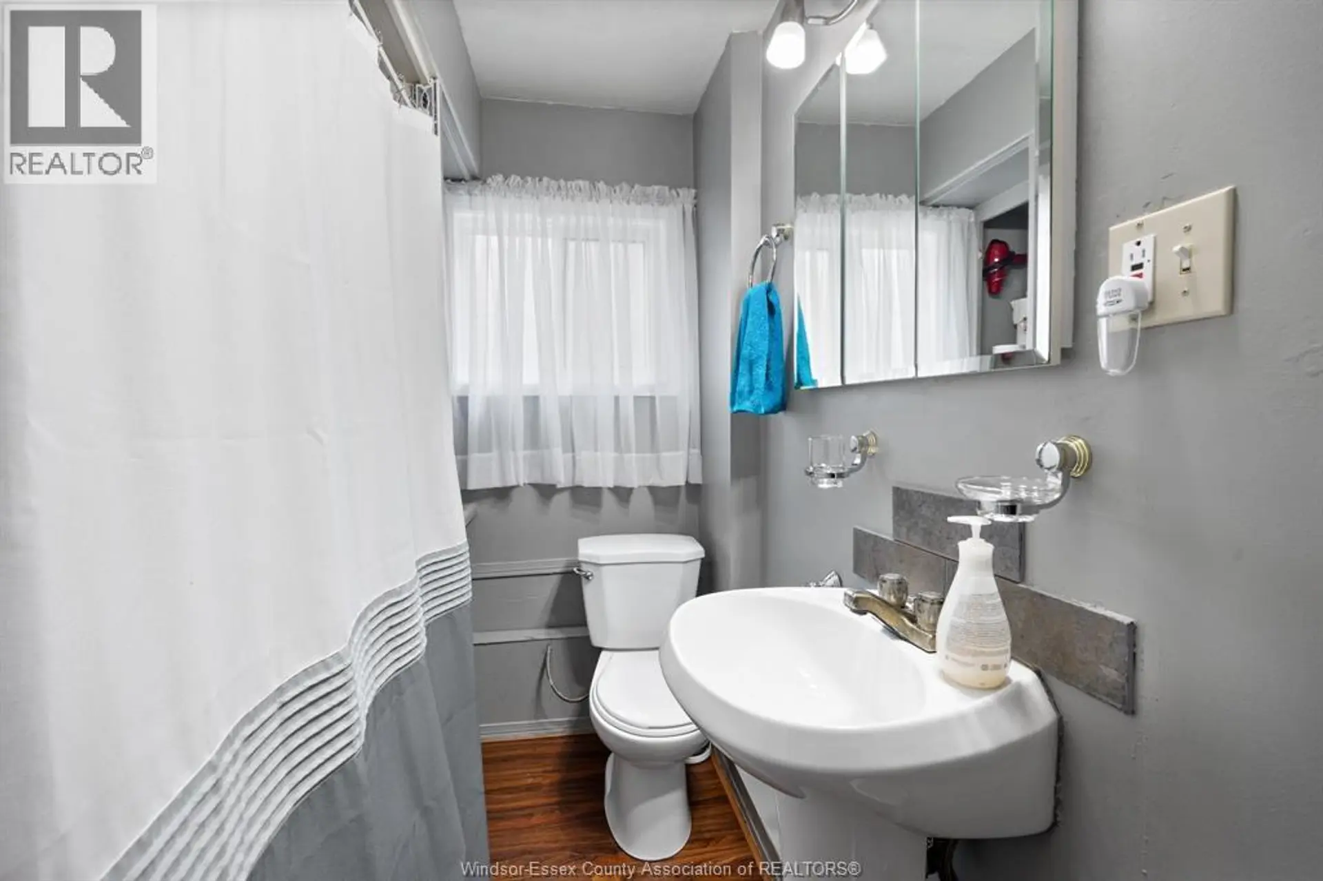 2256 CHURCH - Image 12