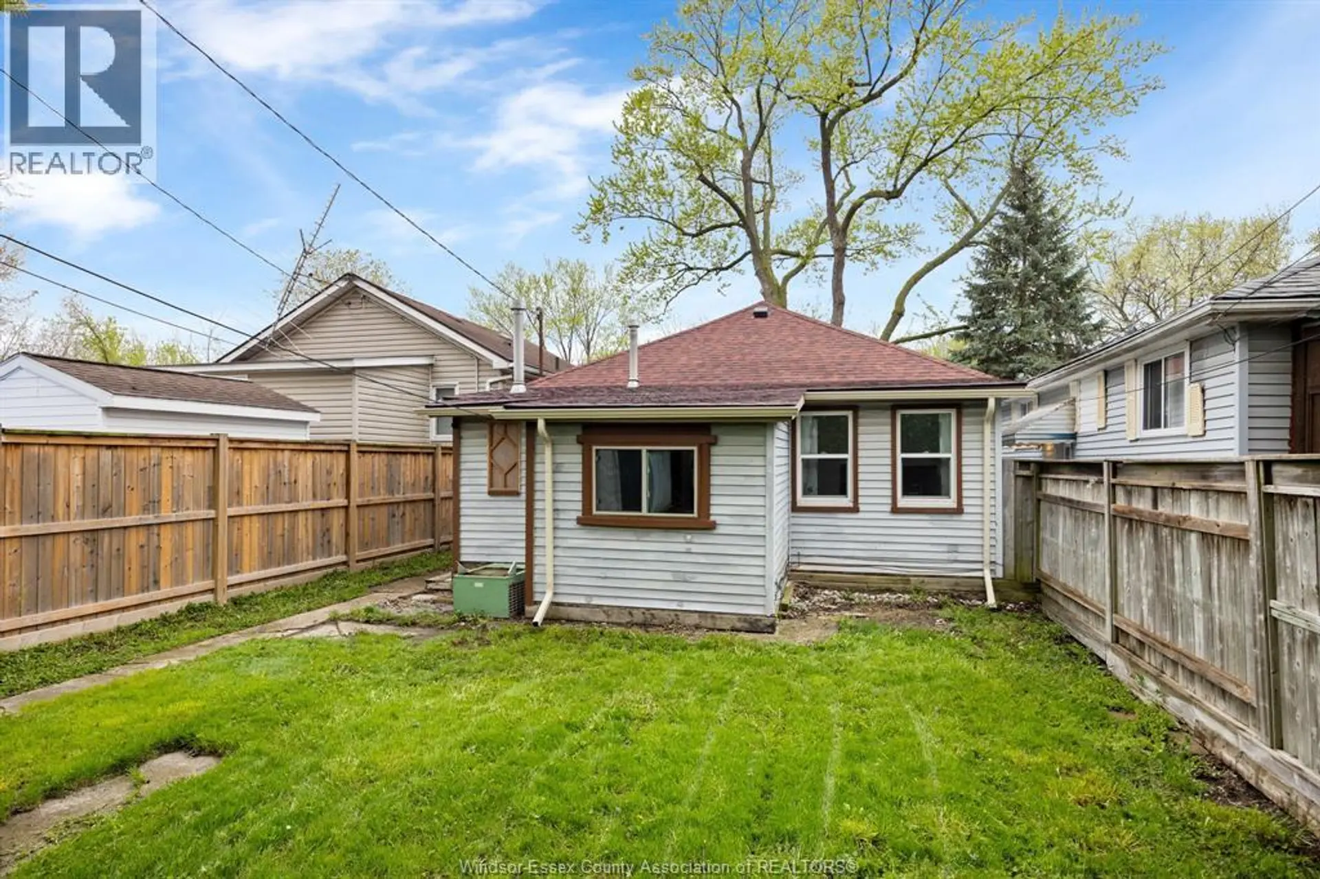 2256 CHURCH - Image 16