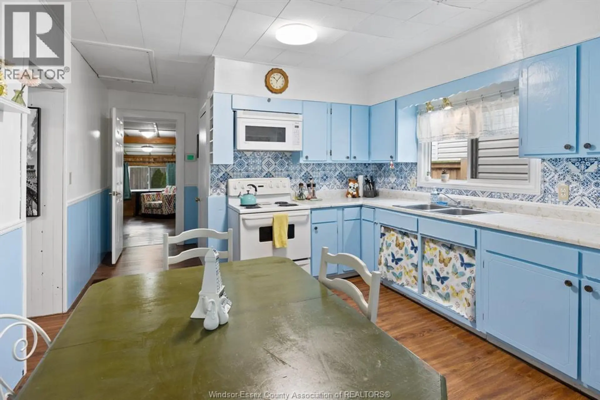2256 CHURCH - Image 8