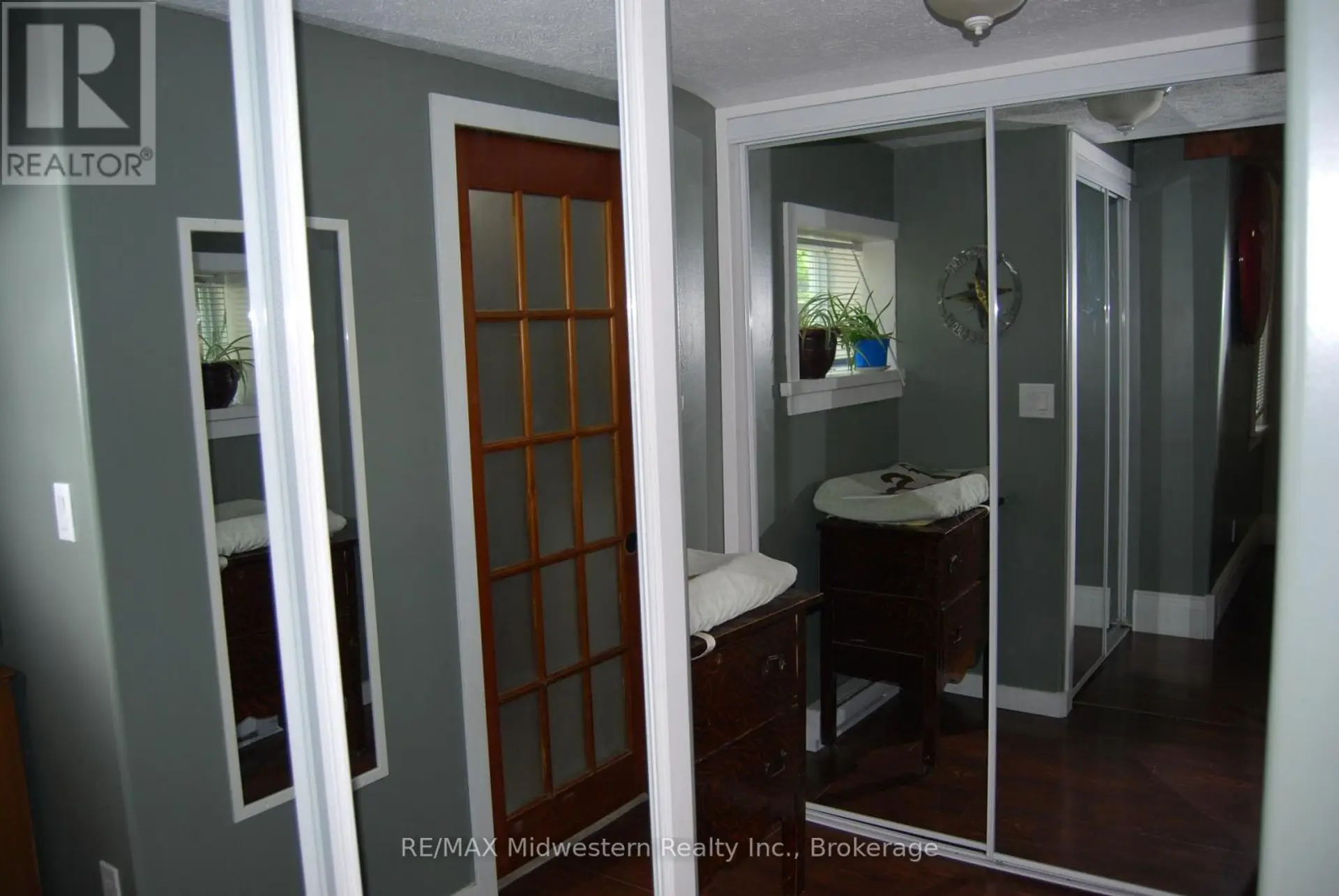 410 TEMPLE STREET - Image 11