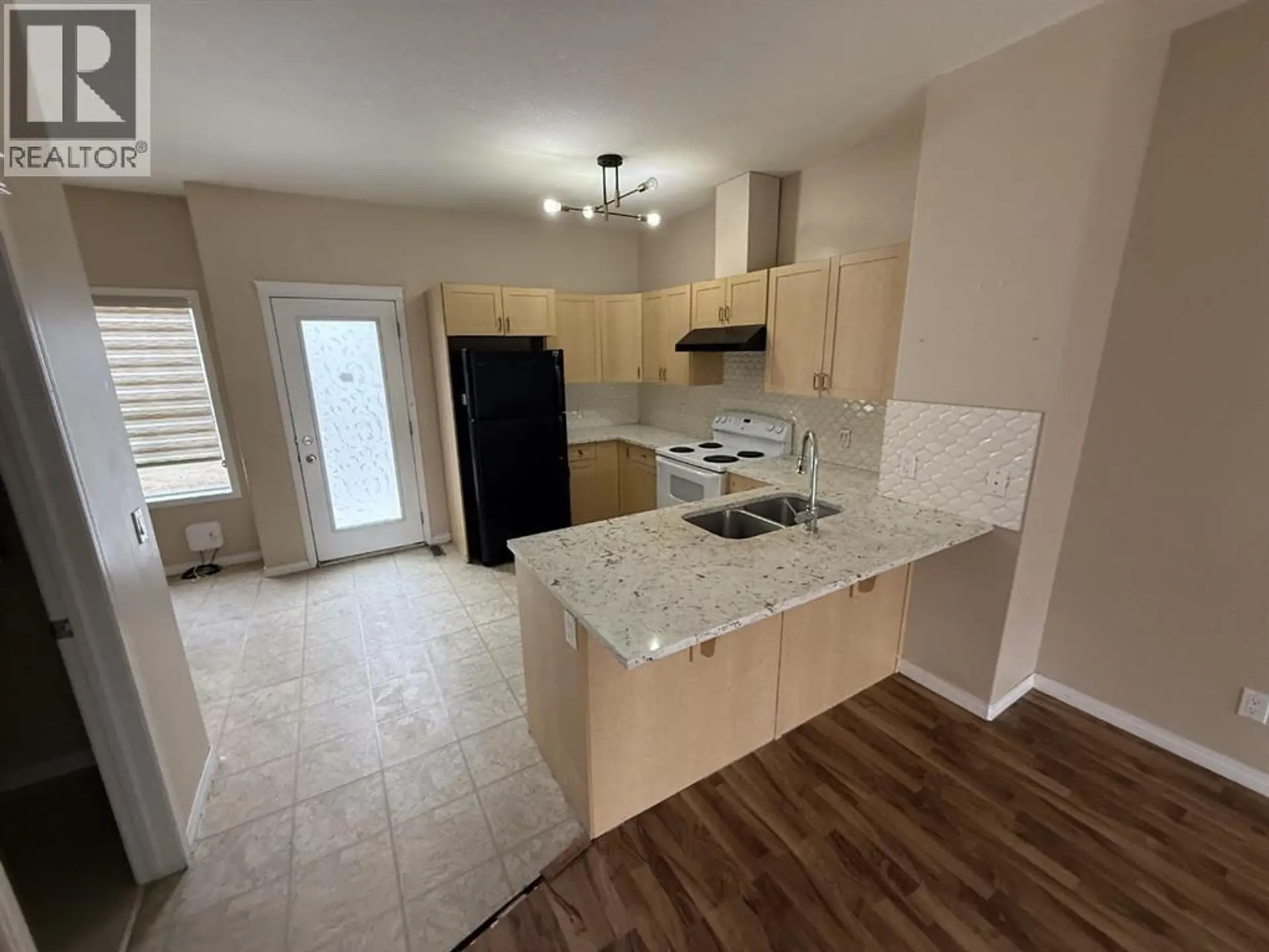 #204 111 Tarawood Lane NE - Image 4