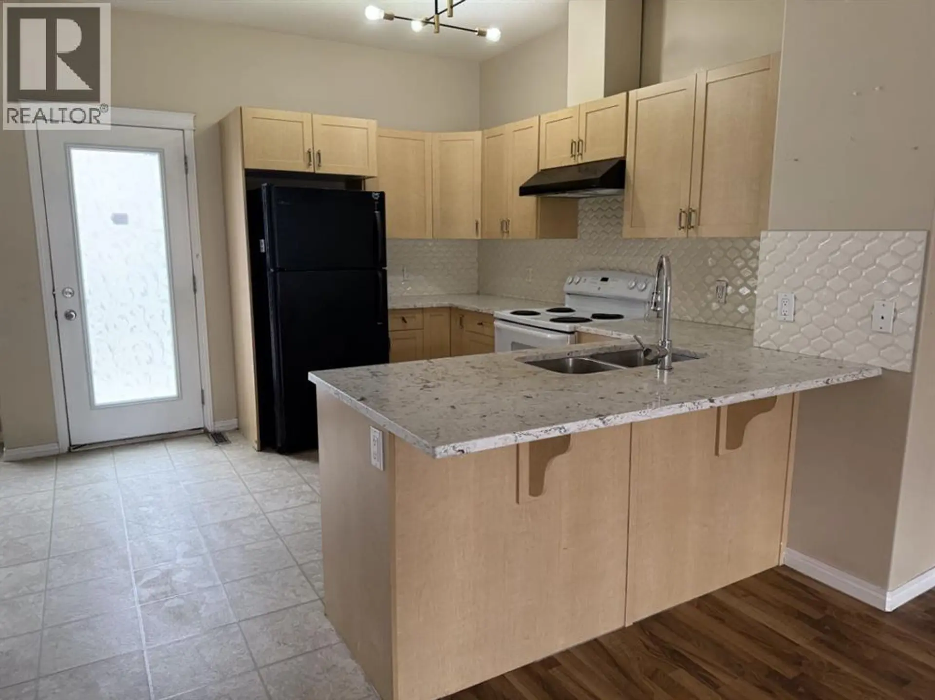 #204 111 Tarawood Lane NE - Image 5