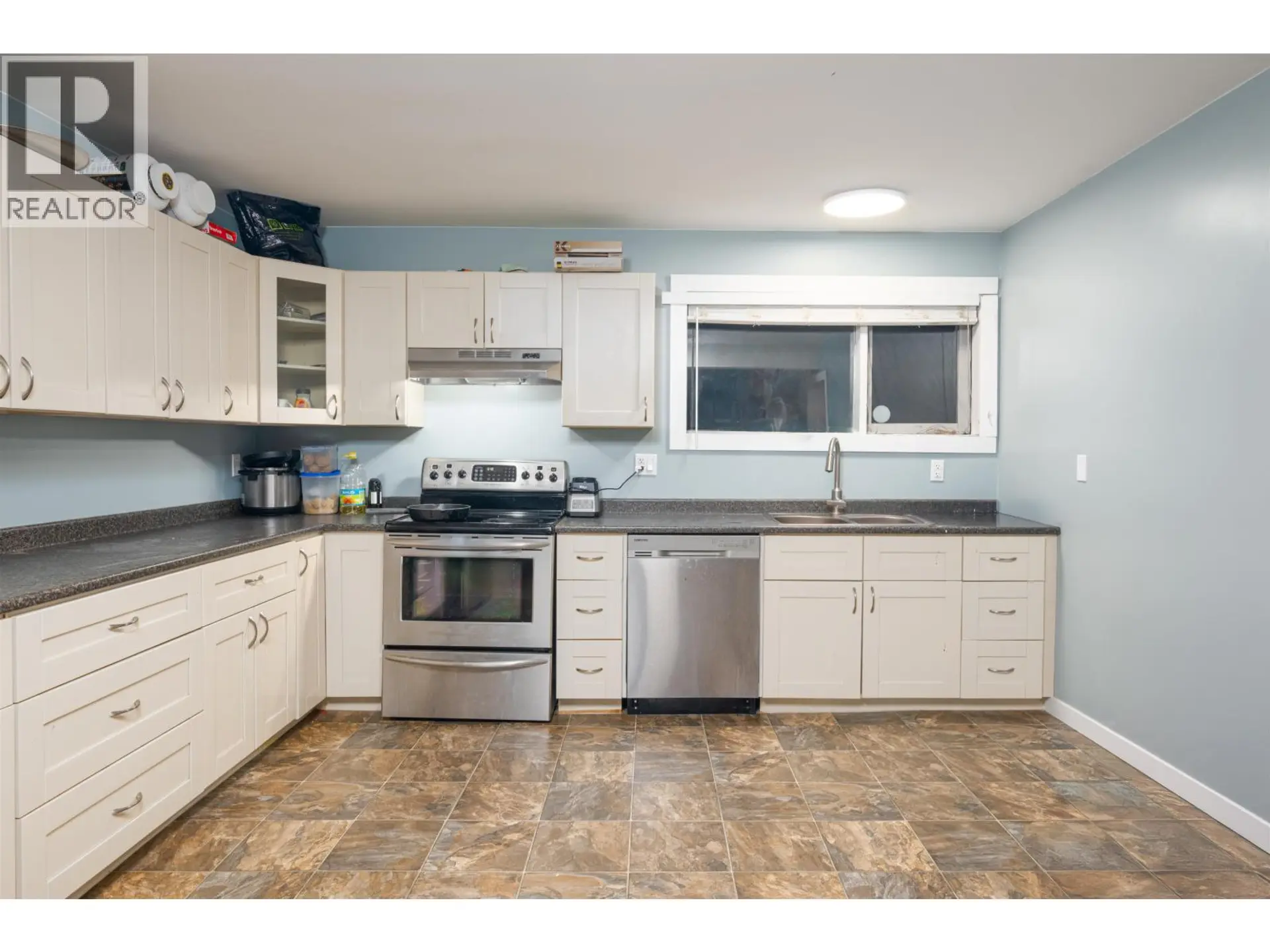 Property at 585 GILLETT STREET, Prince George, BC