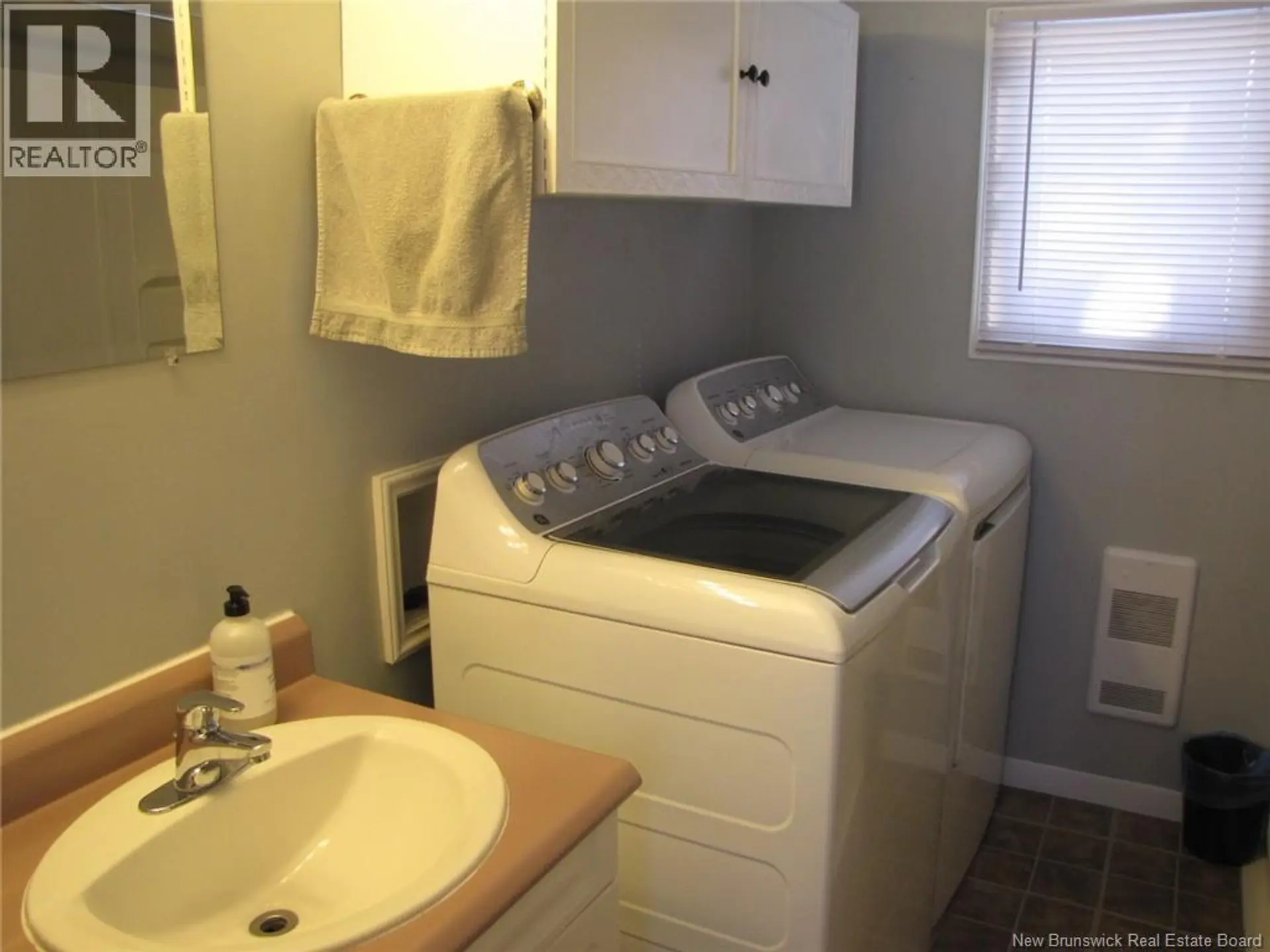 12 Pinetree Street - Image 19