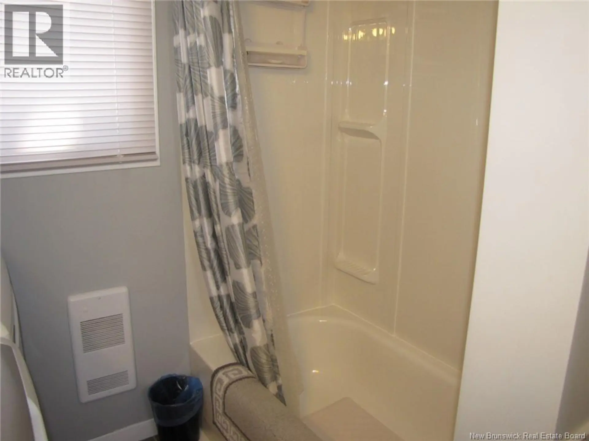 12 Pinetree Street - Image 20