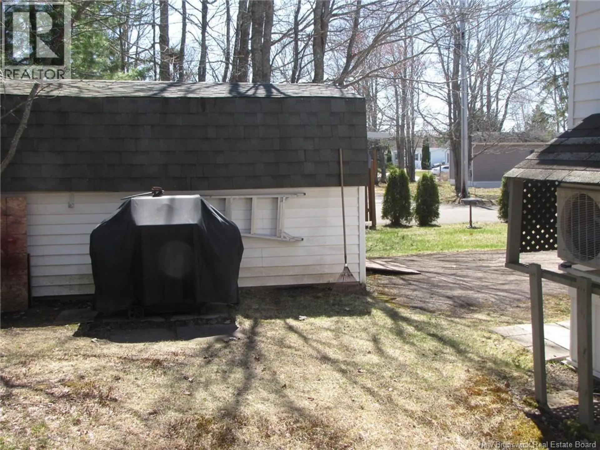 12 Pinetree Street - Image 6