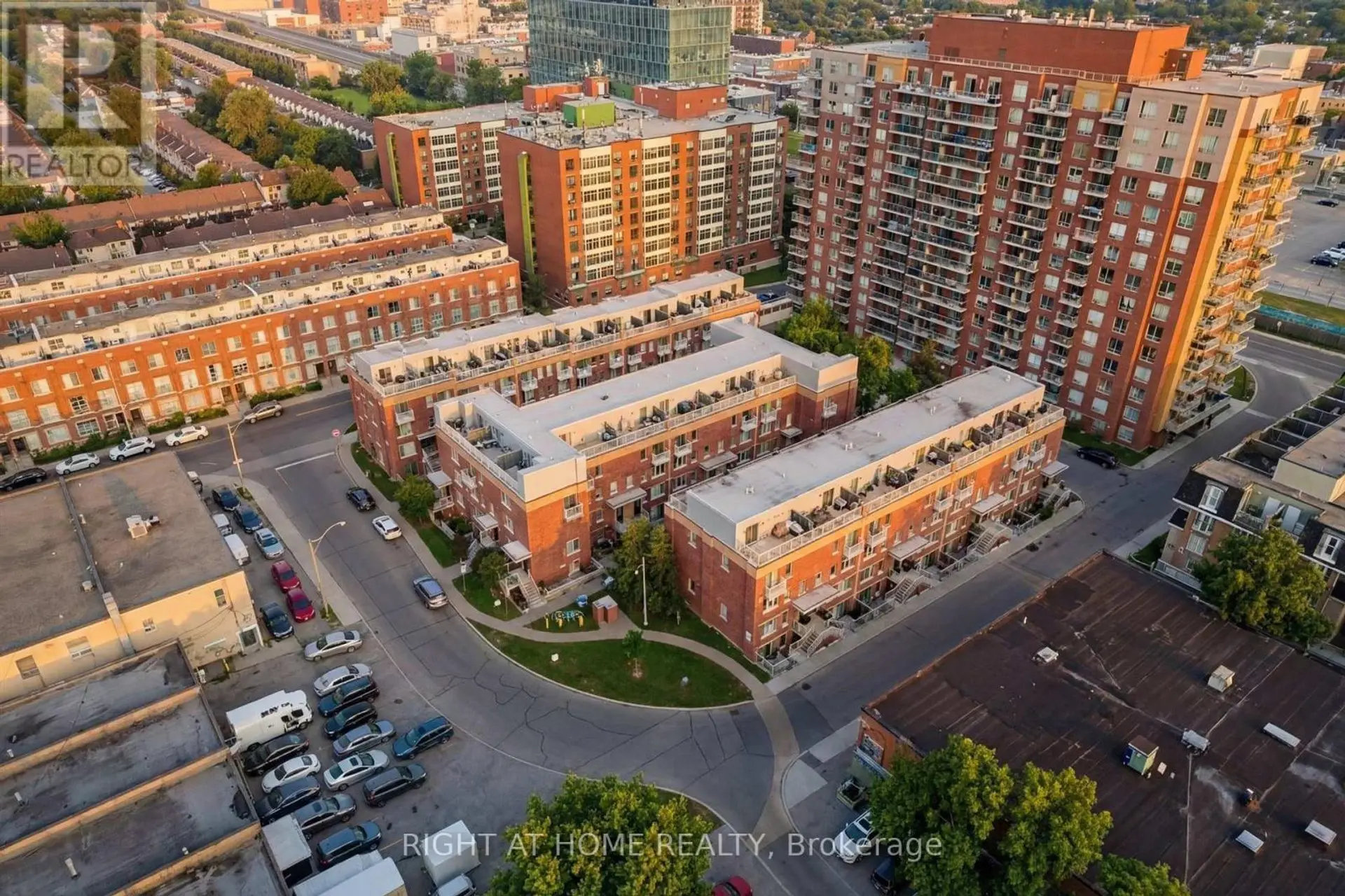 #112 1 RUTTAN STREET - Image 1