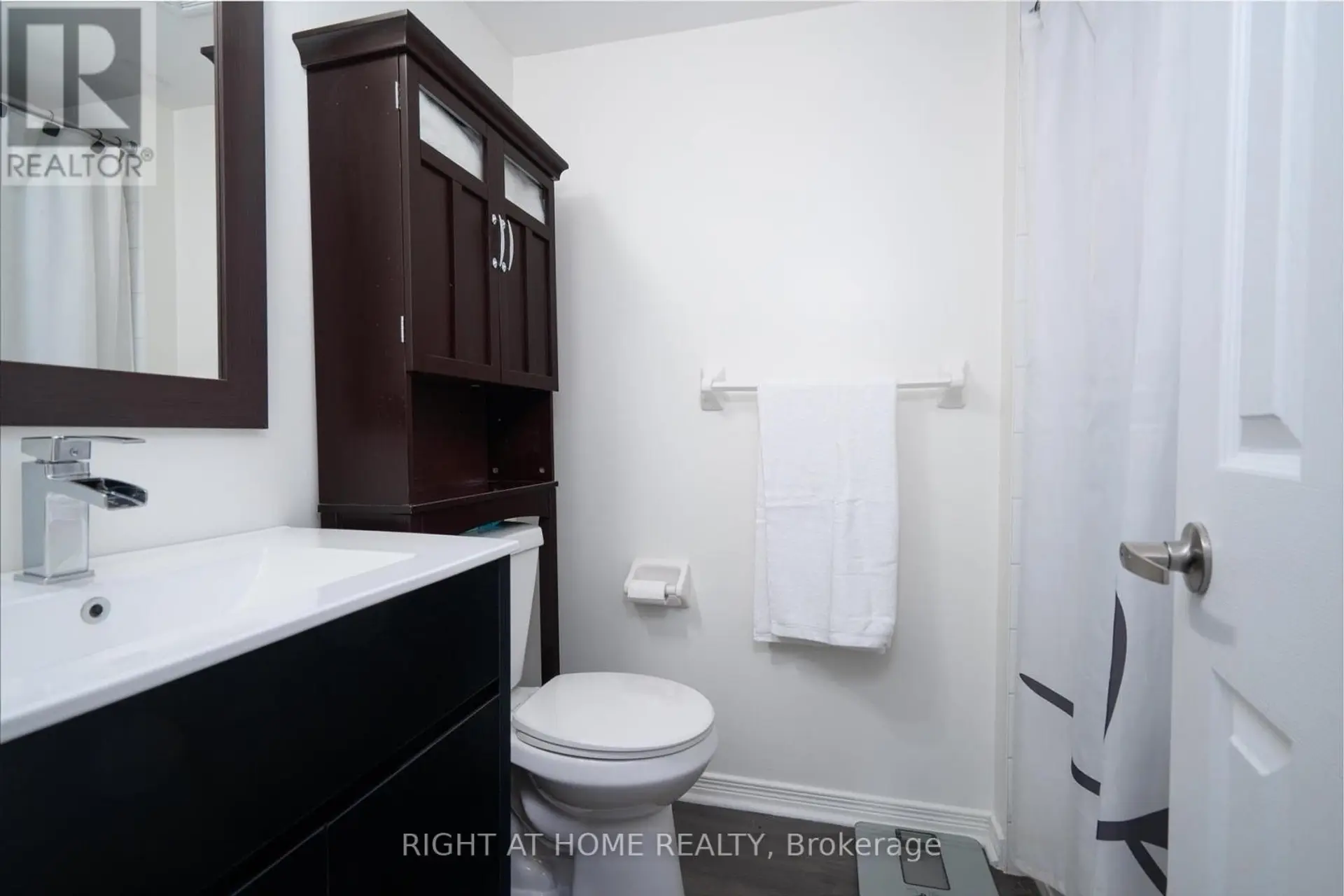 #112 1 RUTTAN STREET - Image 16