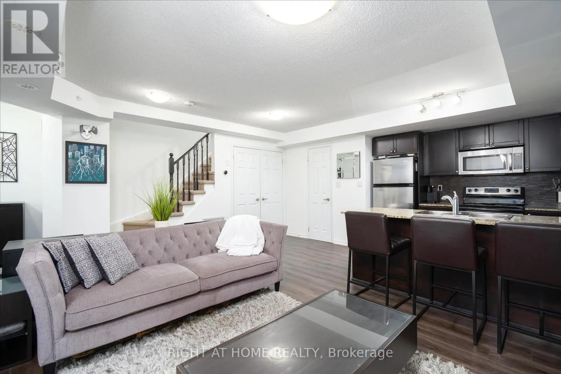 #112 1 RUTTAN STREET - Image 8