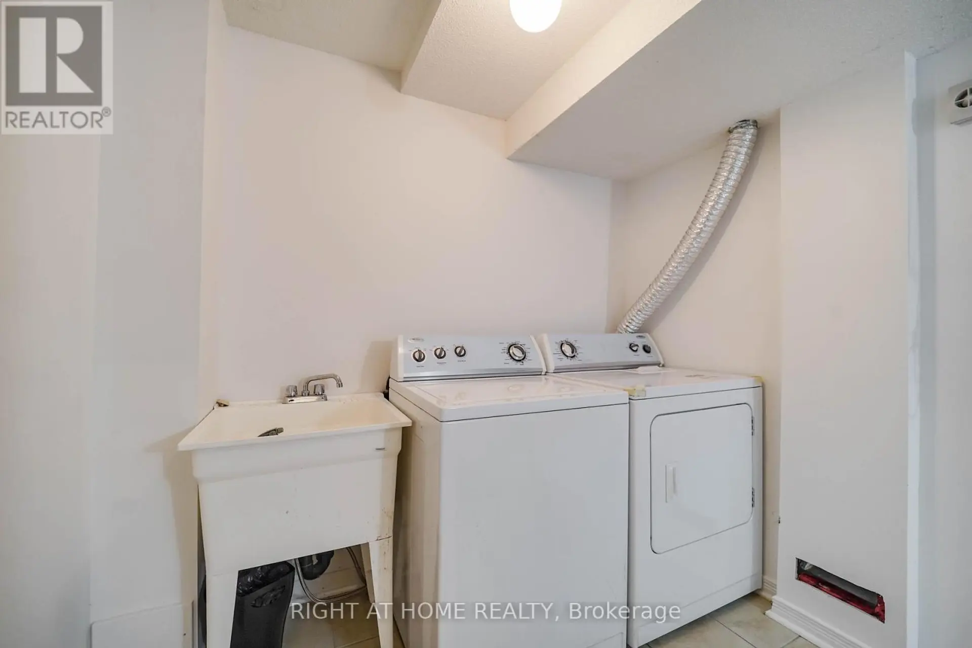 48 CURRAN HALL CRESCENT - Image 14