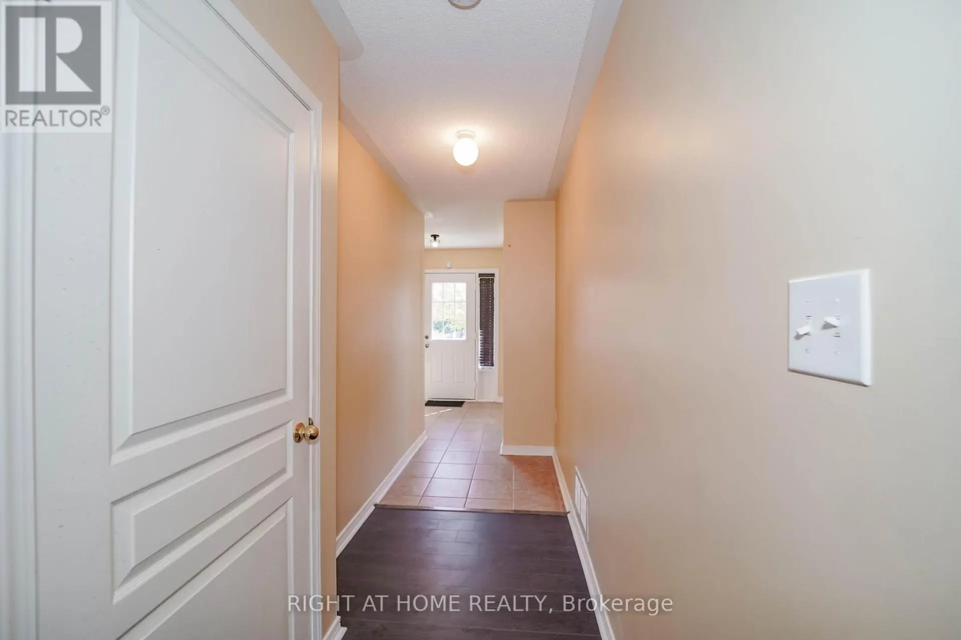 48 CURRAN HALL CRESCENT - Image 15