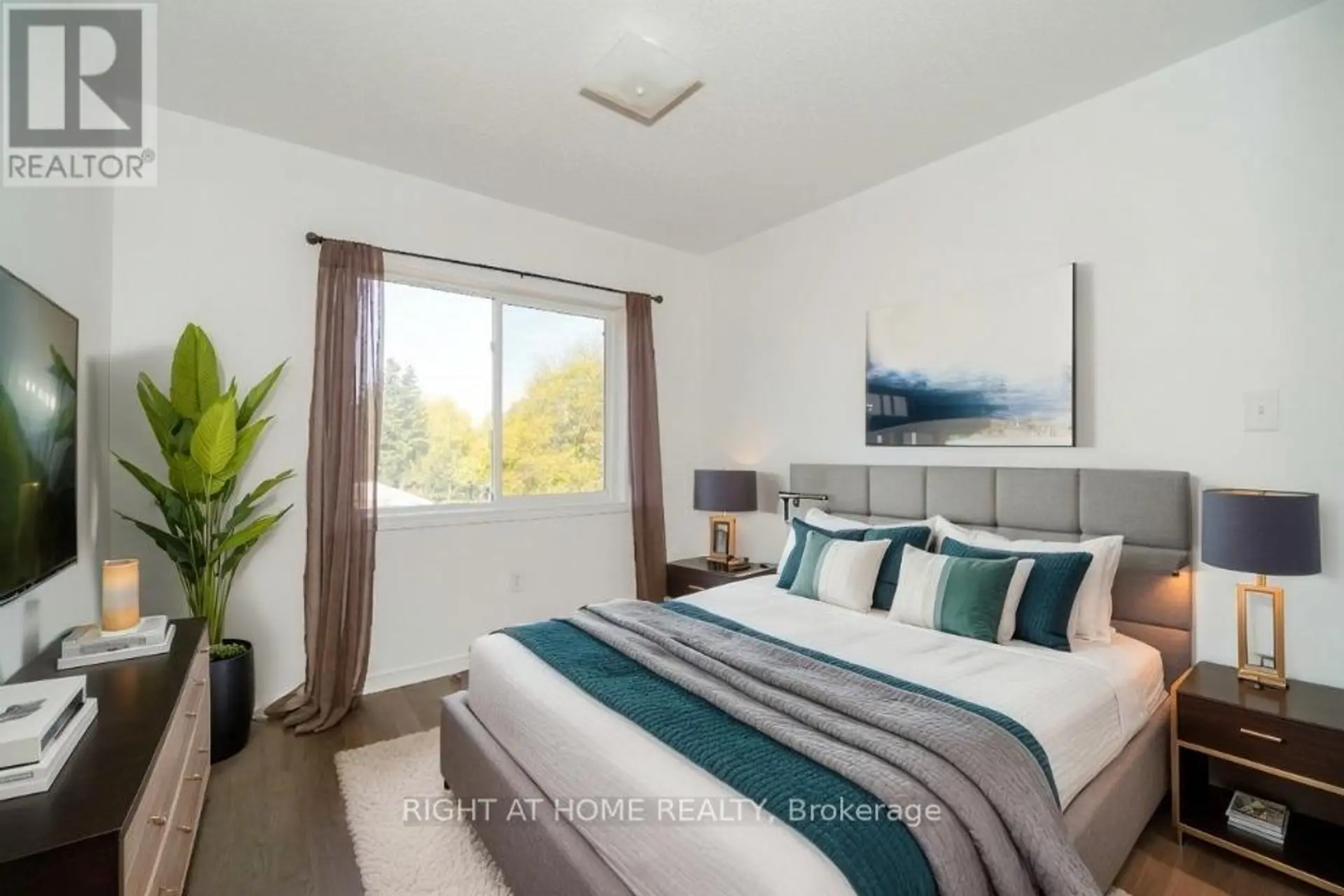 48 CURRAN HALL CRESCENT - Image 7