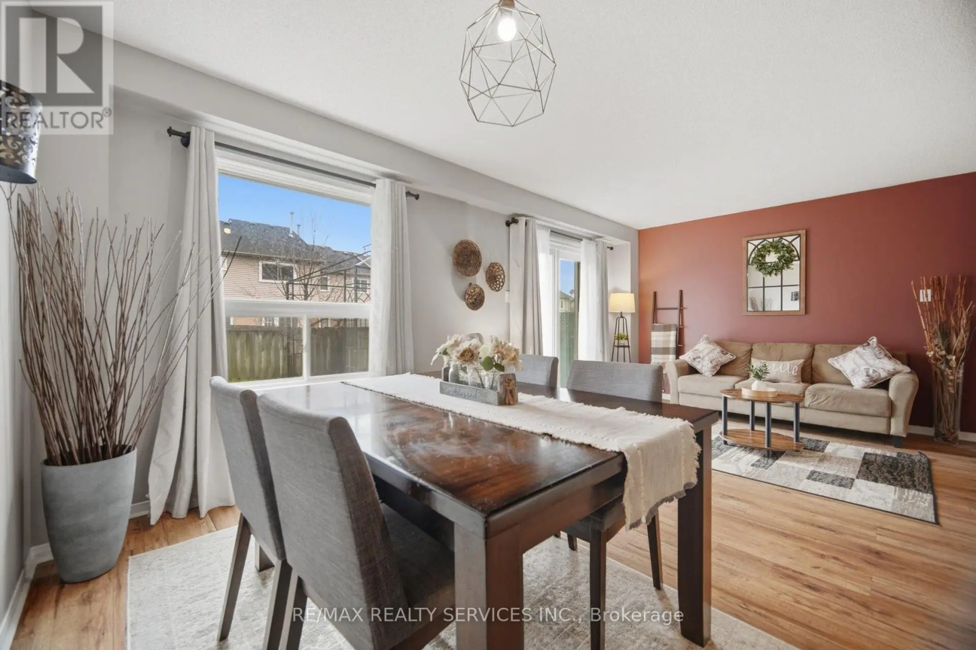 59 FRY CRESCENT - Image 7