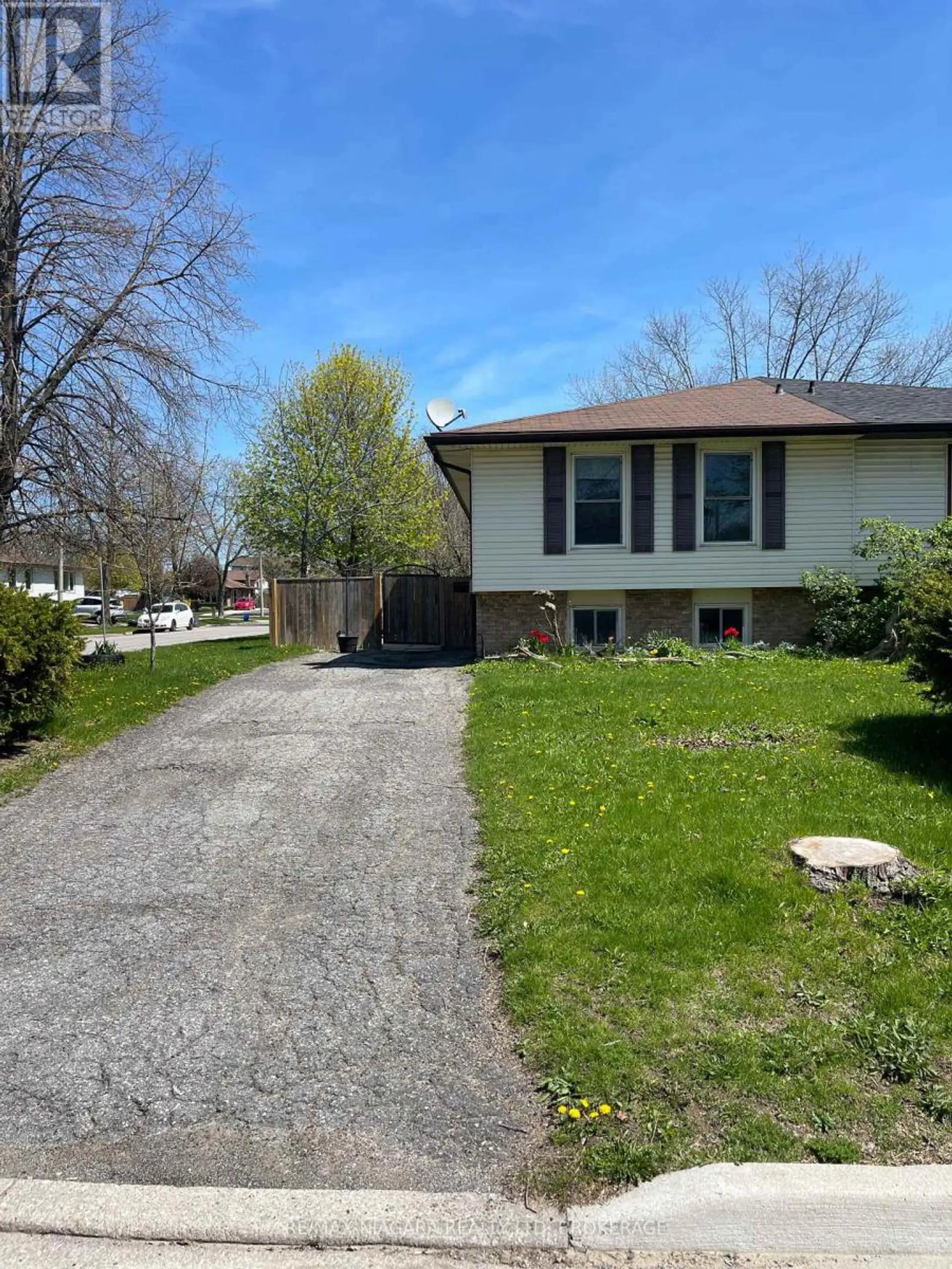 2 BALDWIN CRESCENT - Image 1