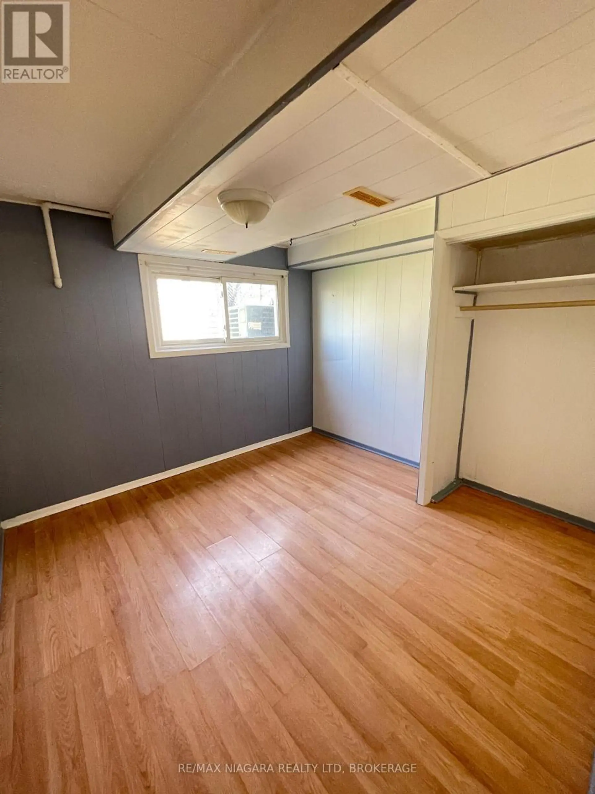 2 BALDWIN CRESCENT - Image 10