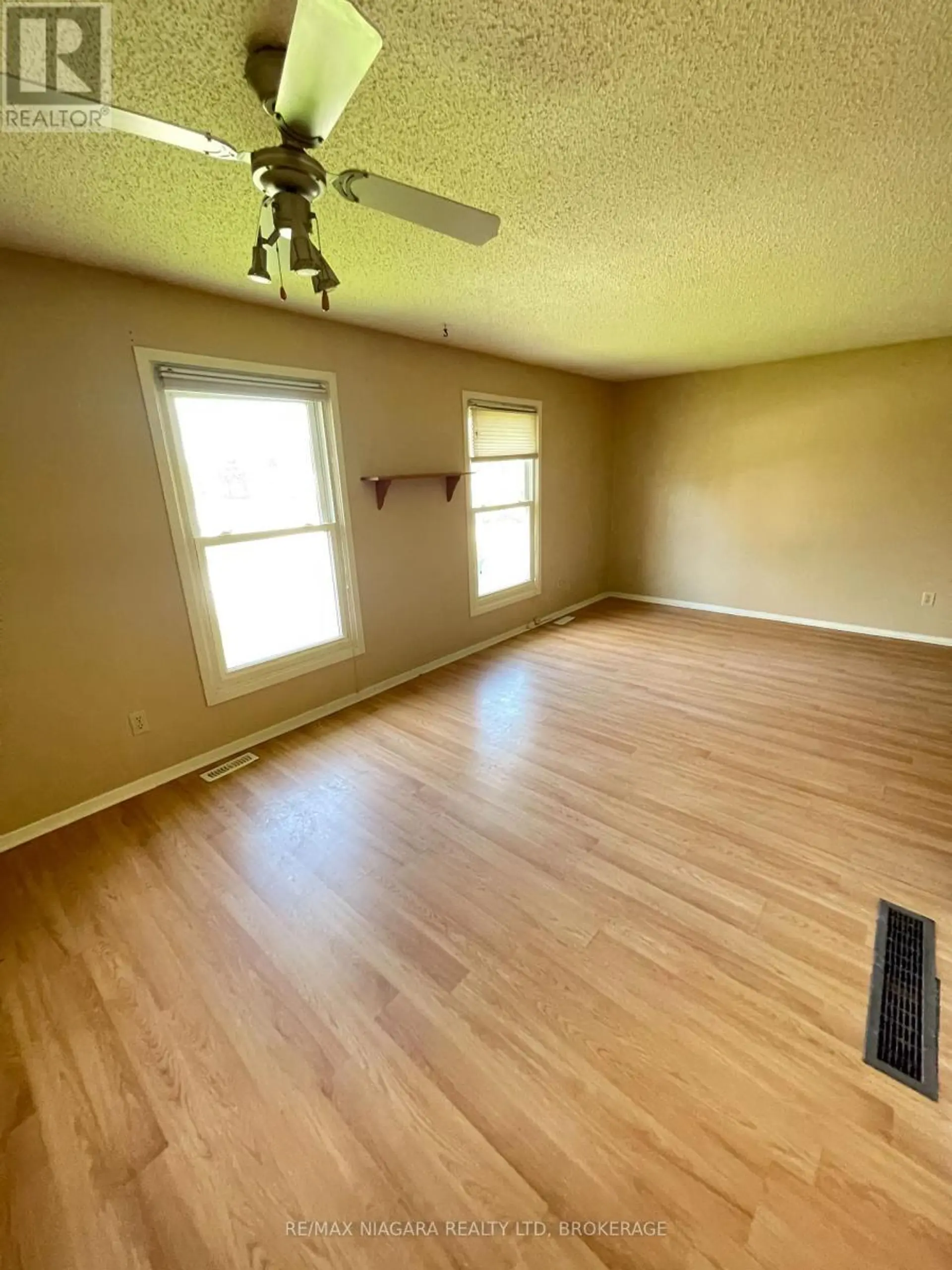 2 BALDWIN CRESCENT - Image 5