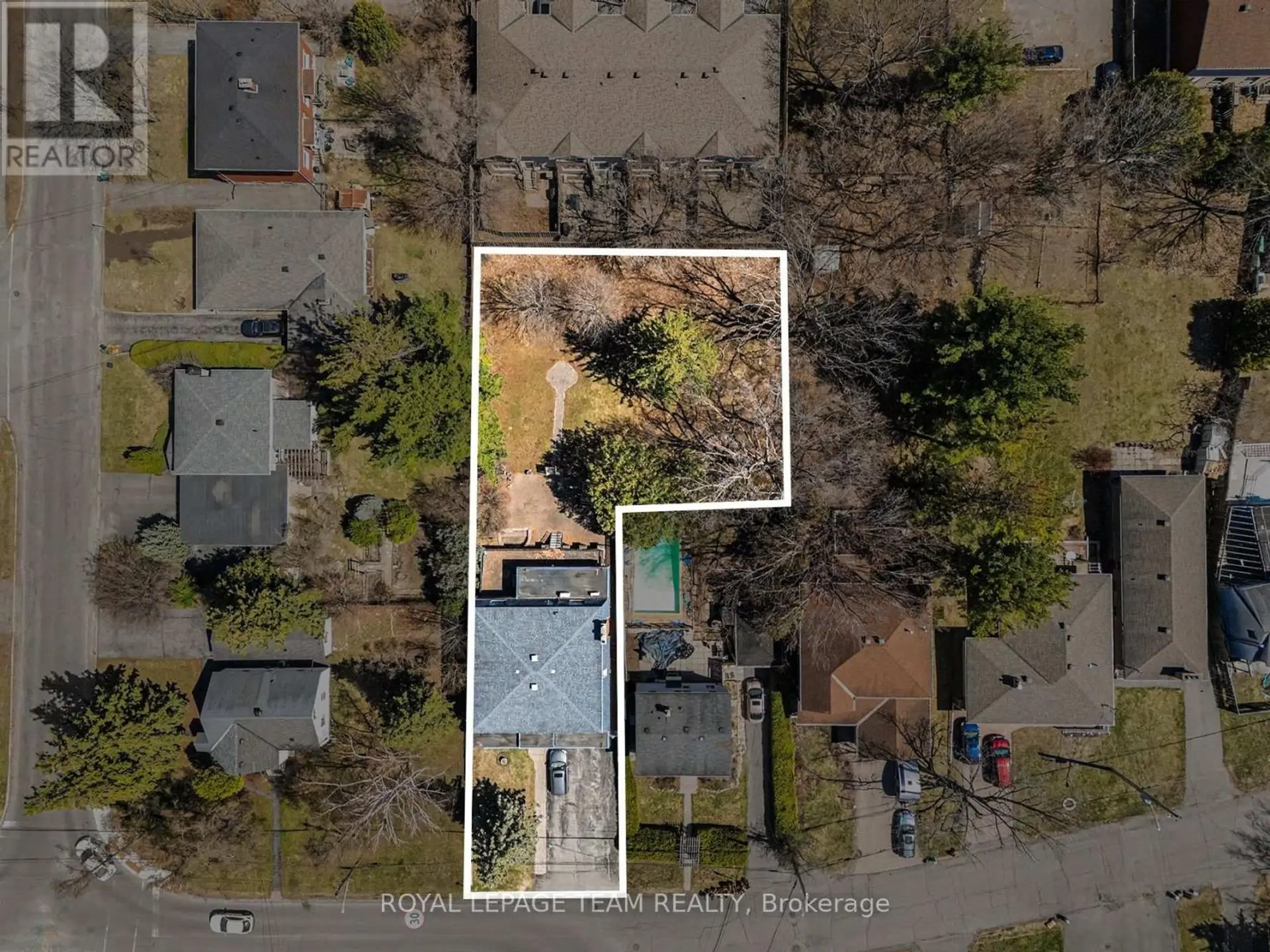 429 ANCASTER AVENUE E - Image 1