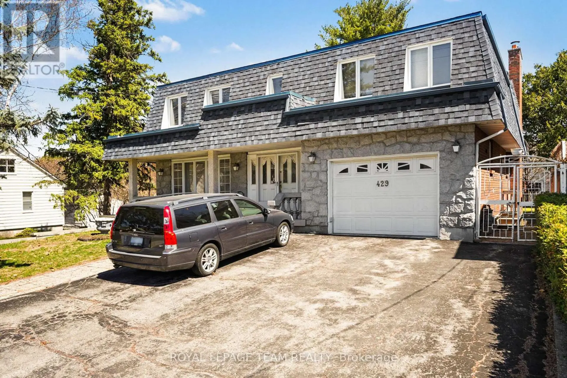 429 ANCASTER AVENUE E - Image 4