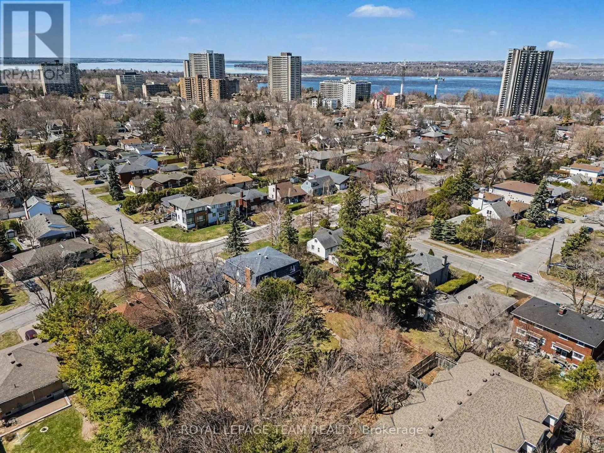429 ANCASTER AVENUE E - Image 7