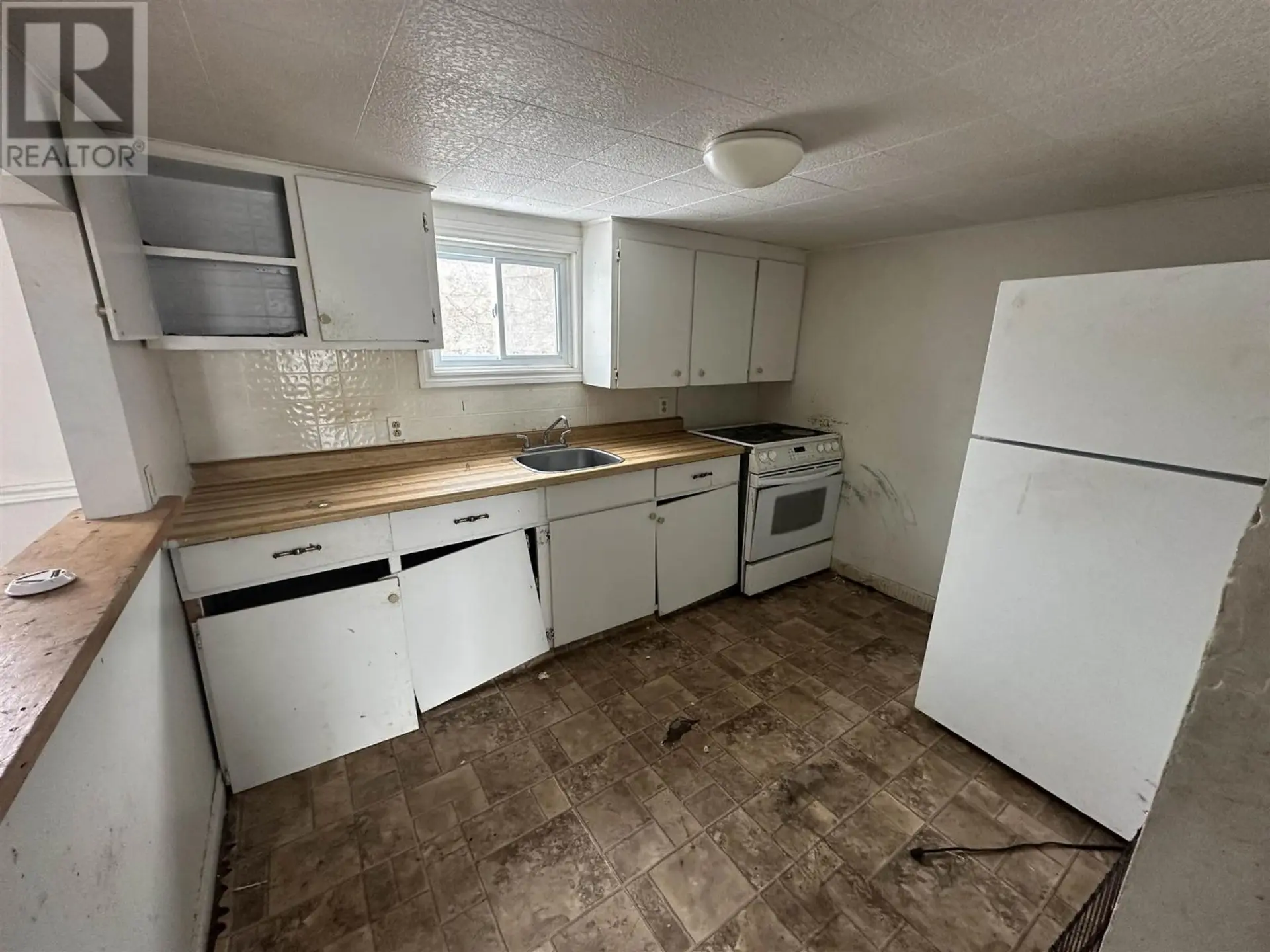 226 Birch ST - Image 6