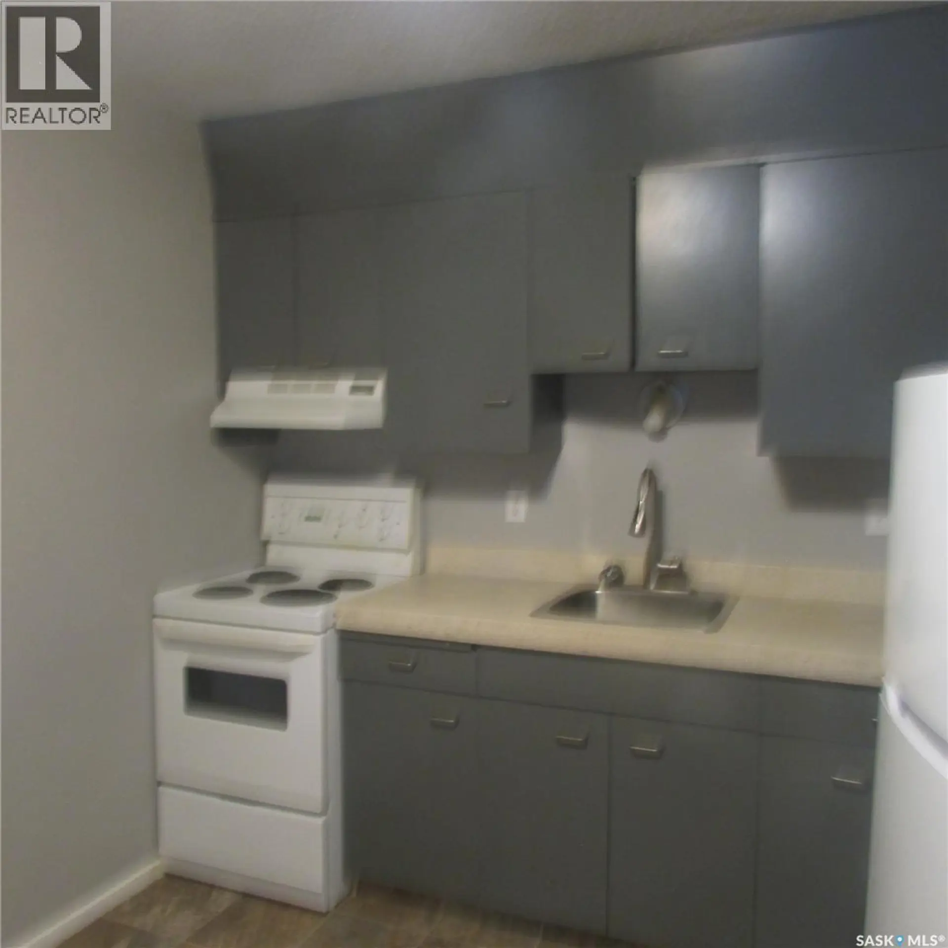 #3 38 Spence STREET - Image 14