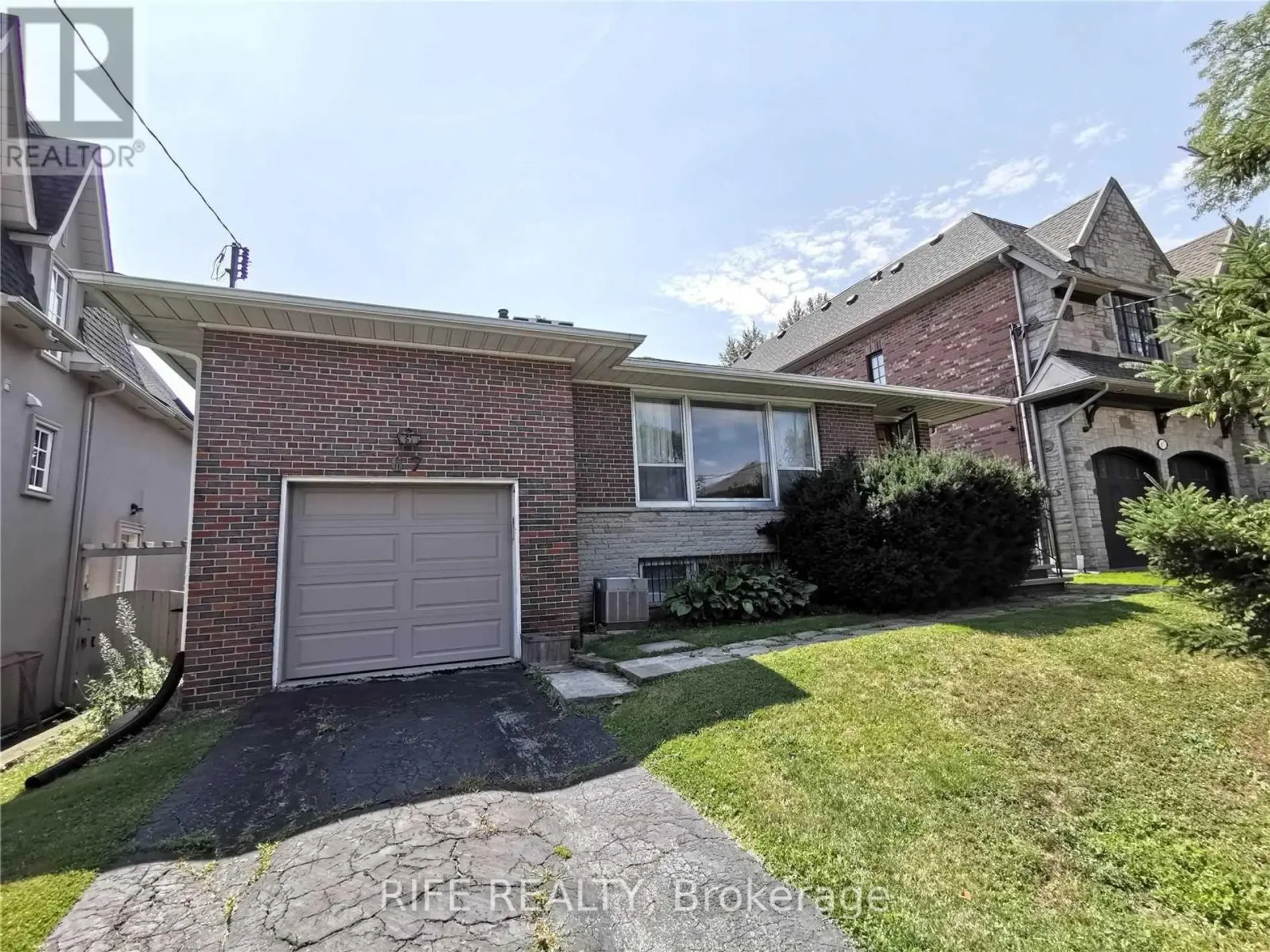 67 MUNRO BOULEVARD - Image 1