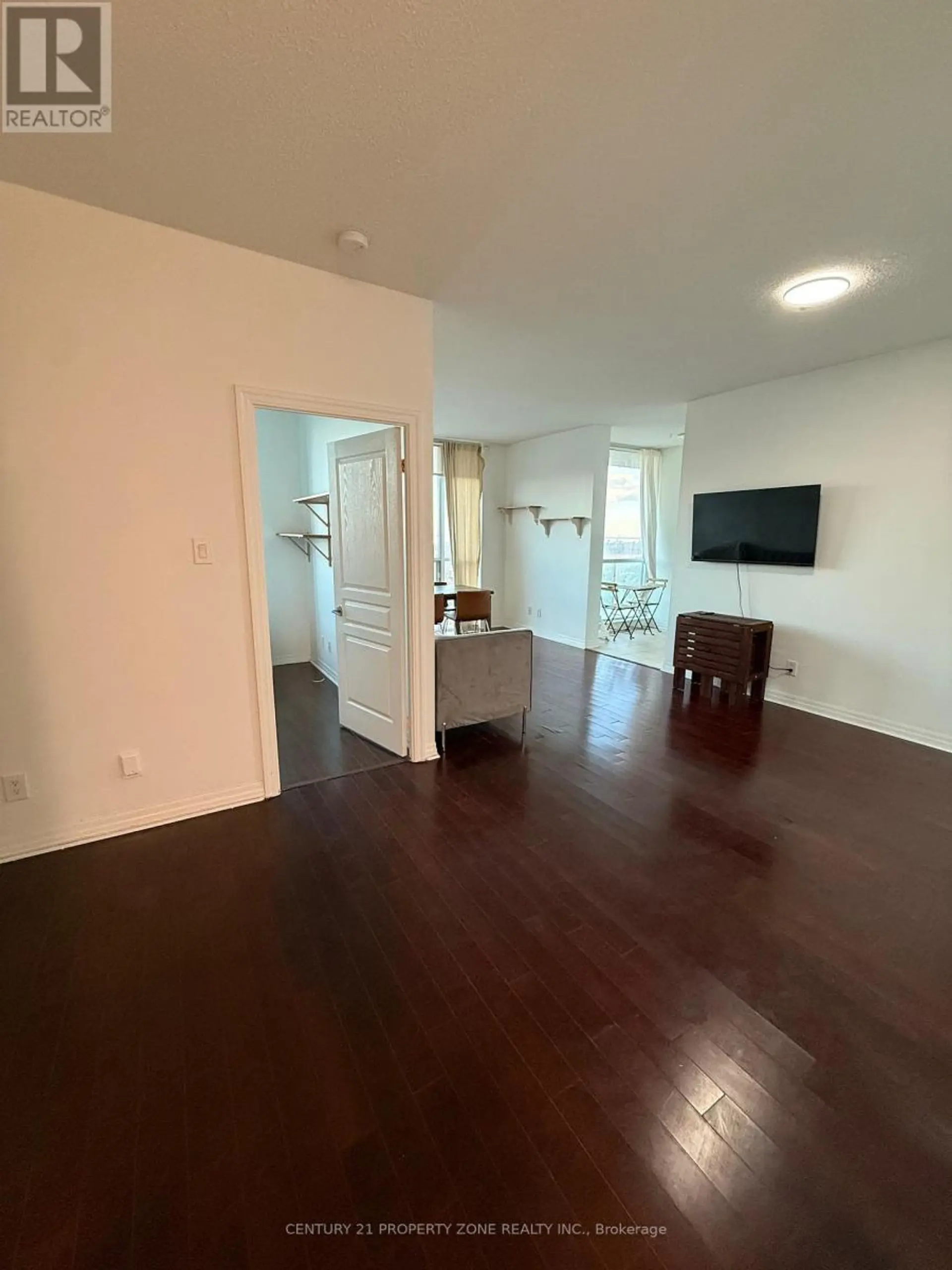 #3207 3515 KARIYA DRIVE - Image 3