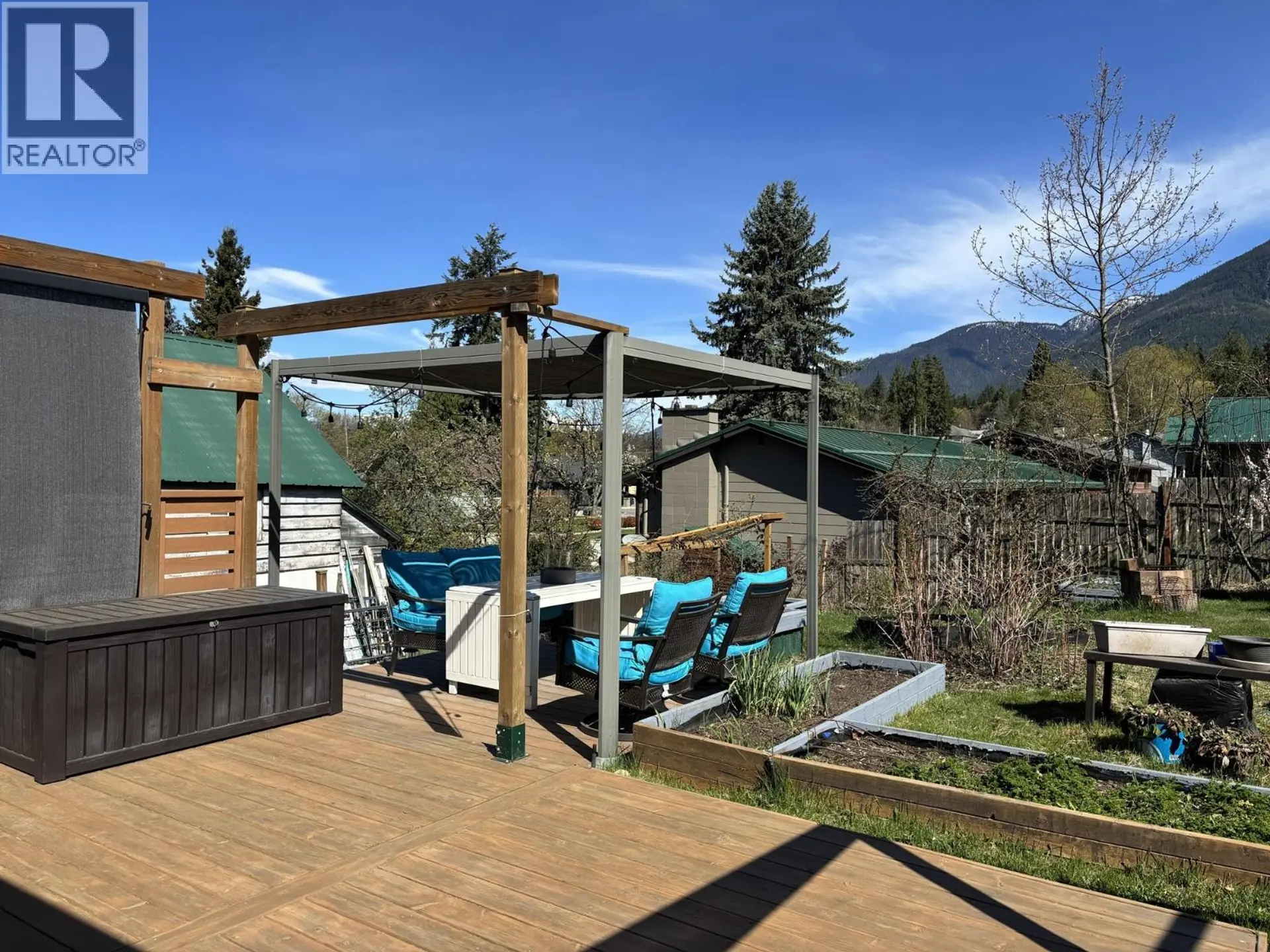 Property at 95 2nd Street NW, Nakusp, BC
