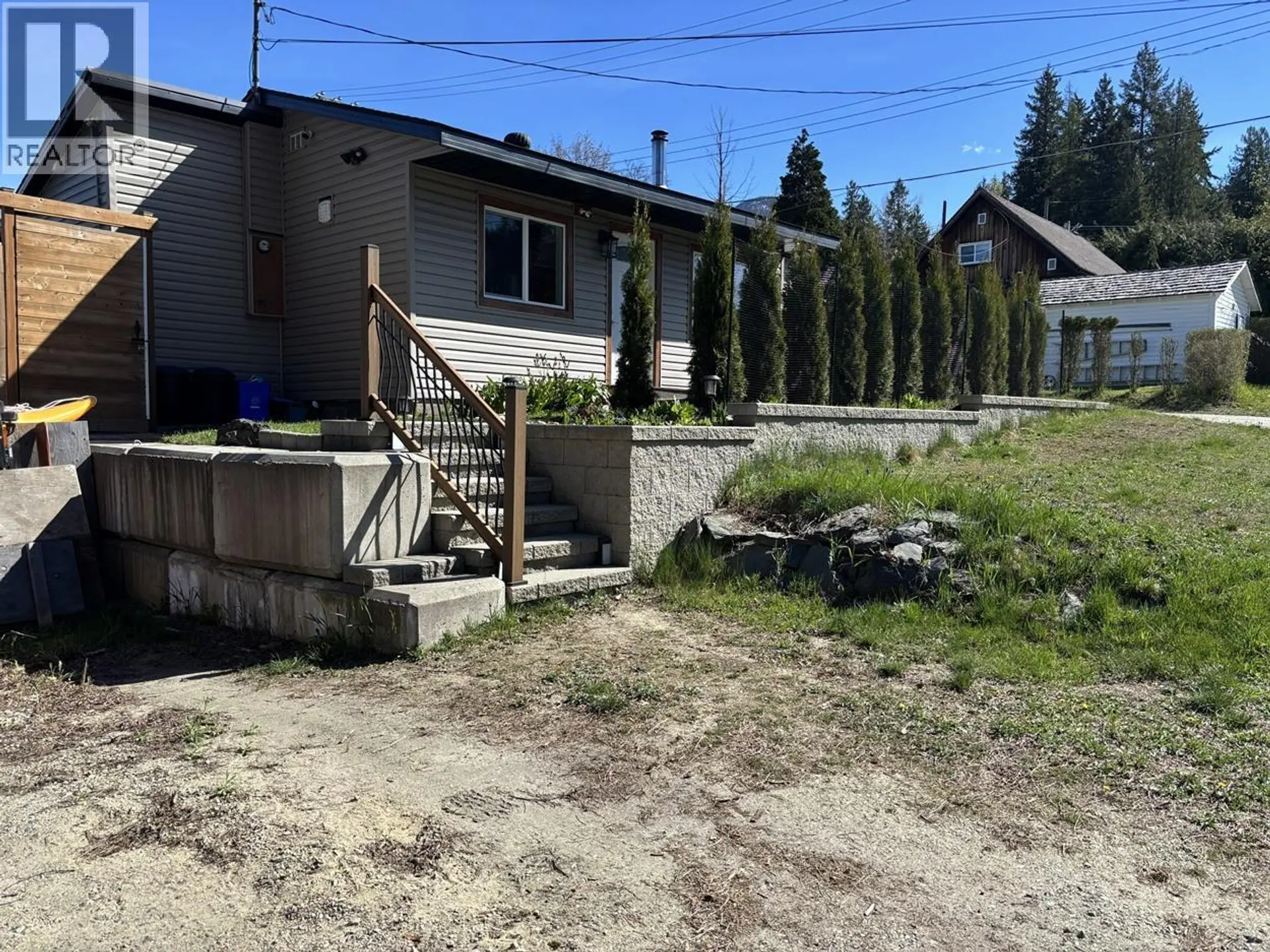 Property at 95 2nd Street NW, Nakusp, BC