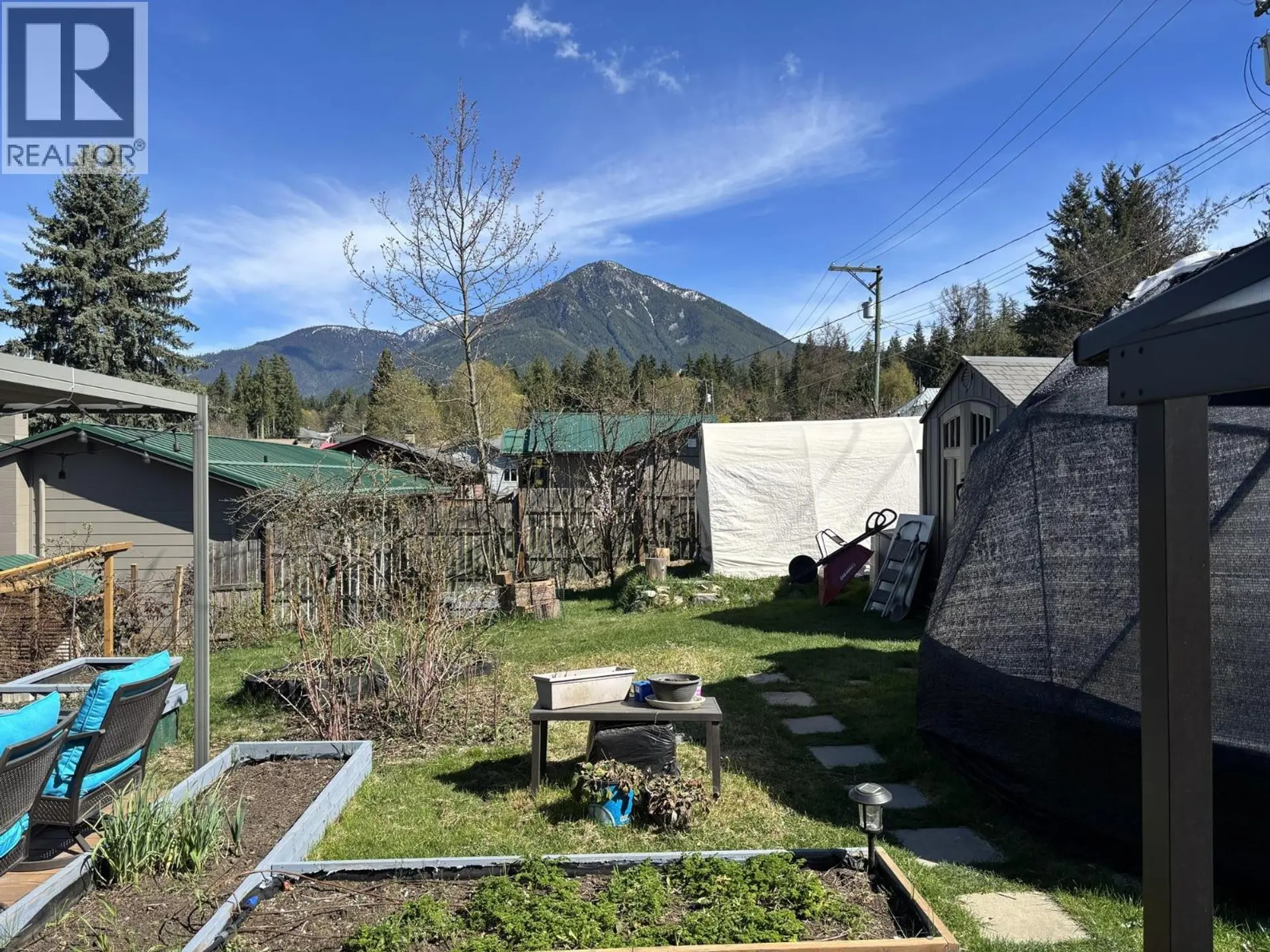 Property at 95 2nd Street NW, Nakusp, BC