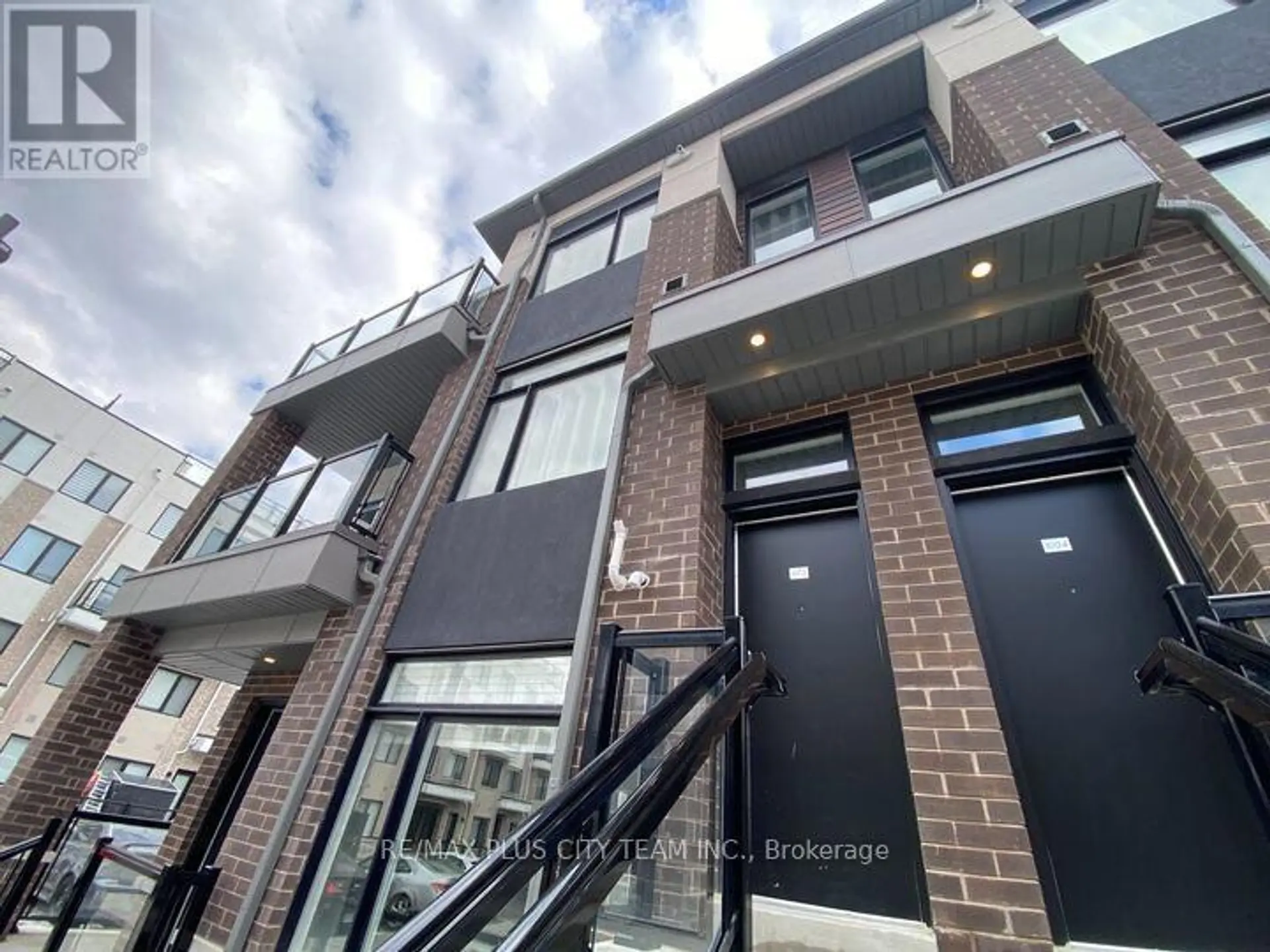 1695 DERSAN STREET - Image 1