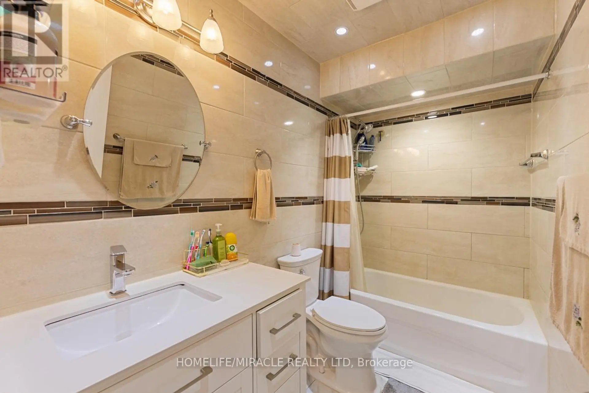 #22 7115 REXWOOD ROAD - Image 18
