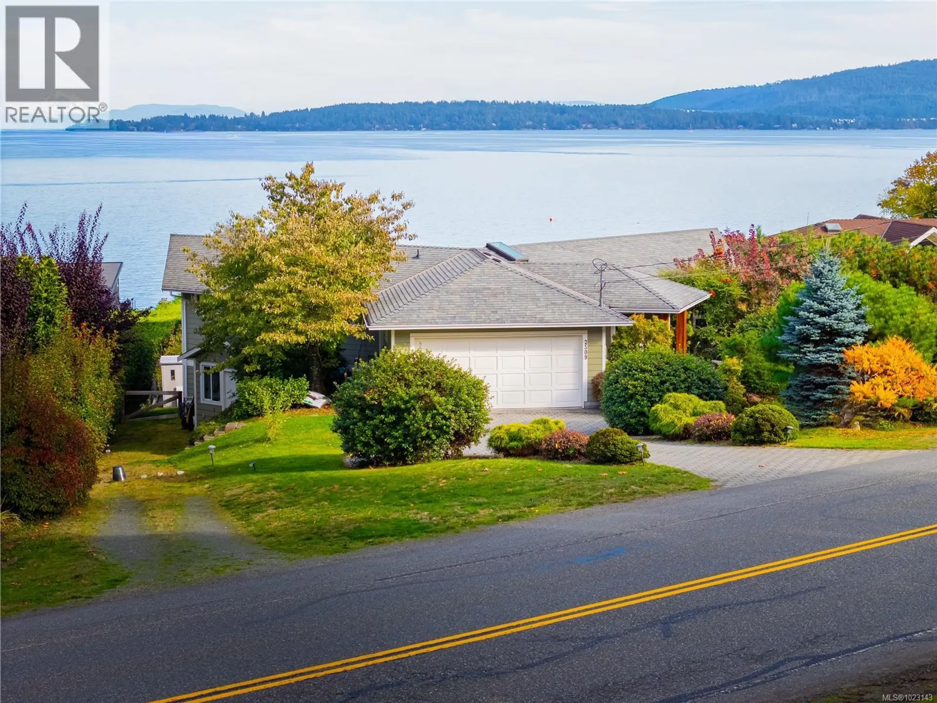 Property at 2509 Mill Bay Rd, Mill Bay, BC