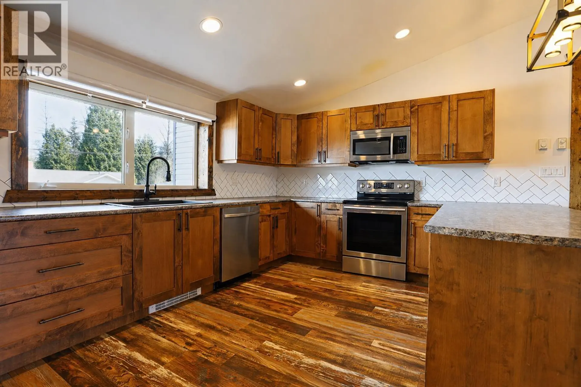 Property at 1445 CORMORANT AVENUE, Kitimat, BC