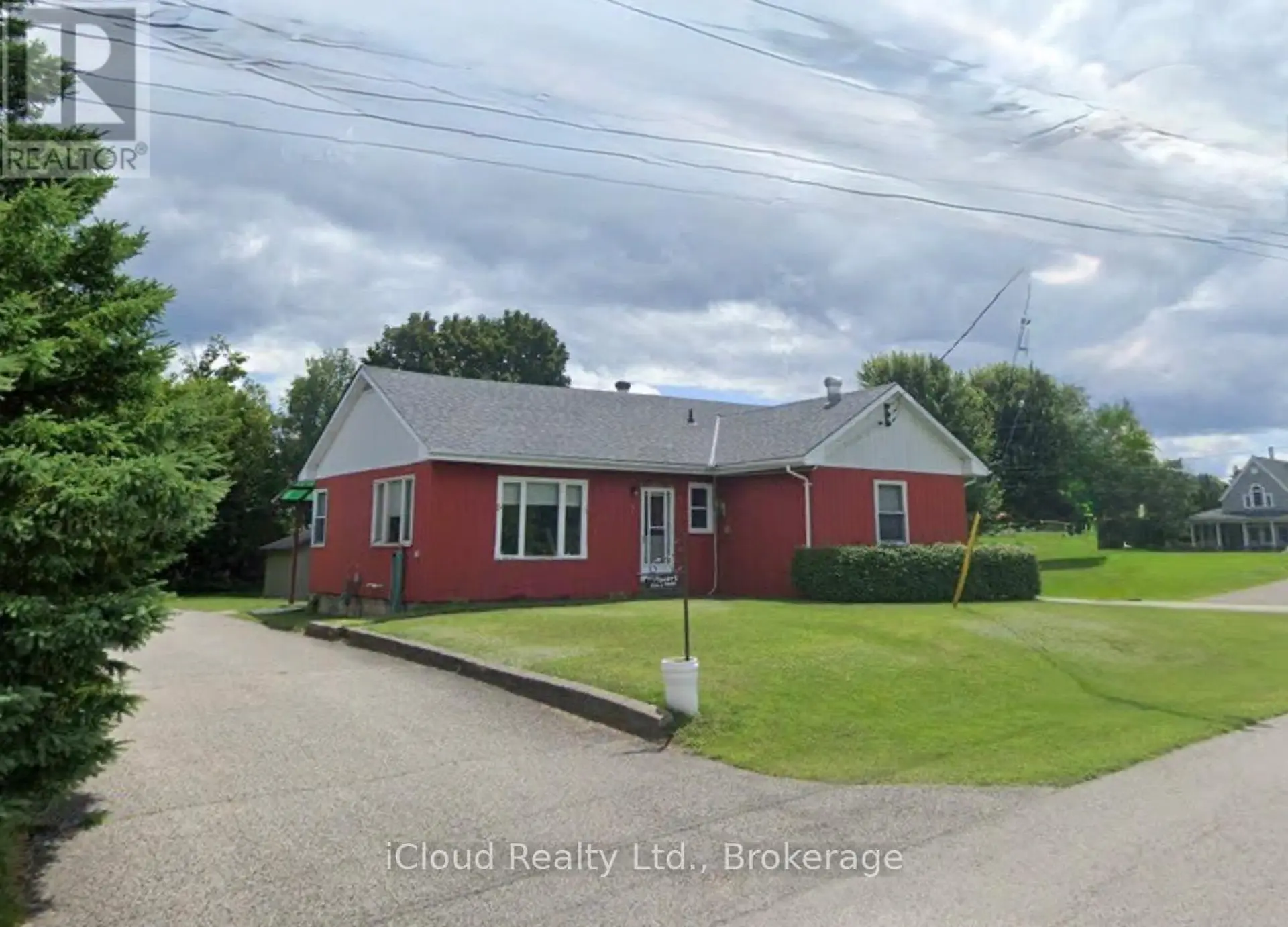 7 KING STREET - Image 1