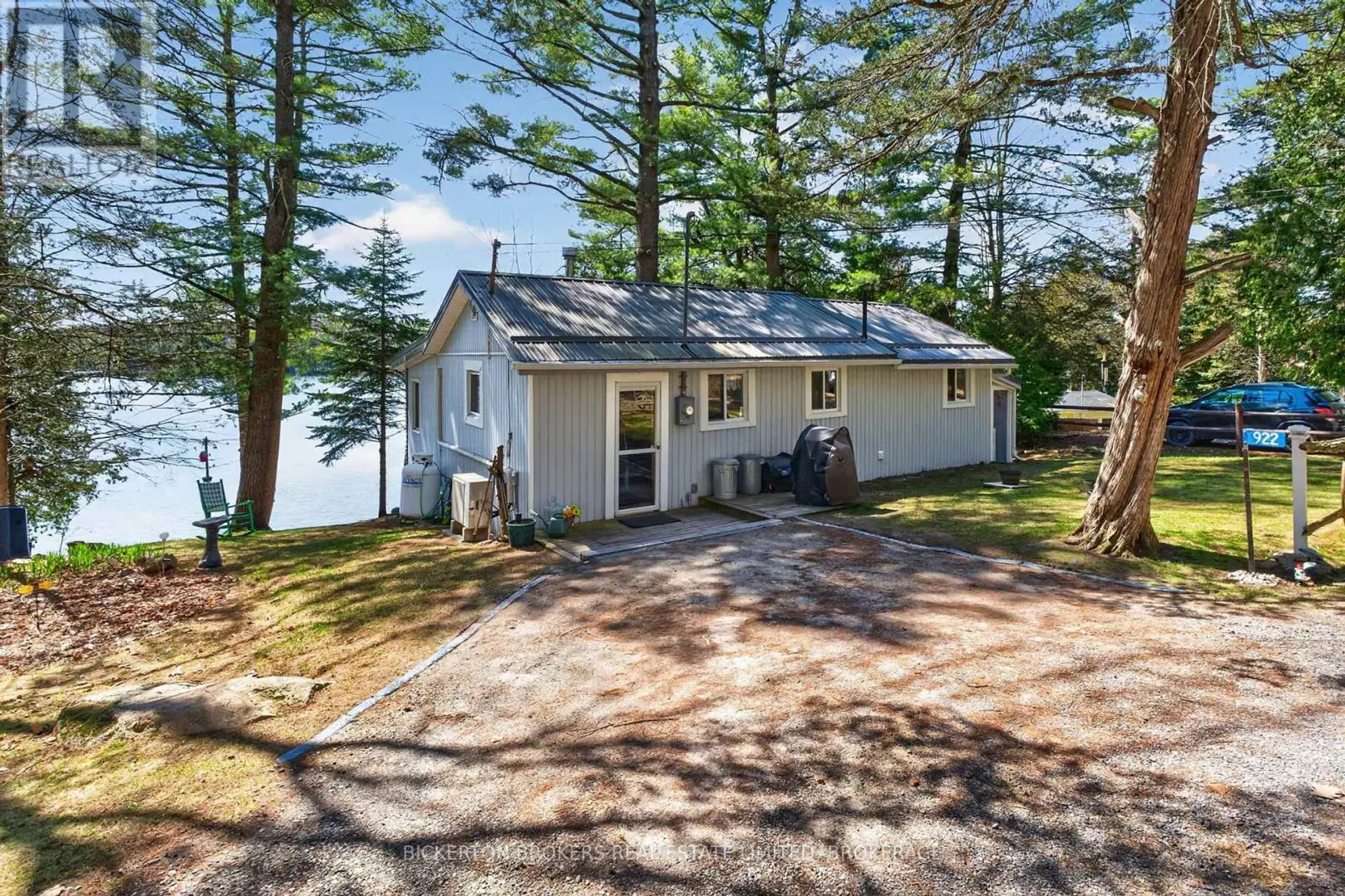 922 FIDDLEHEAD LANE - Image 12