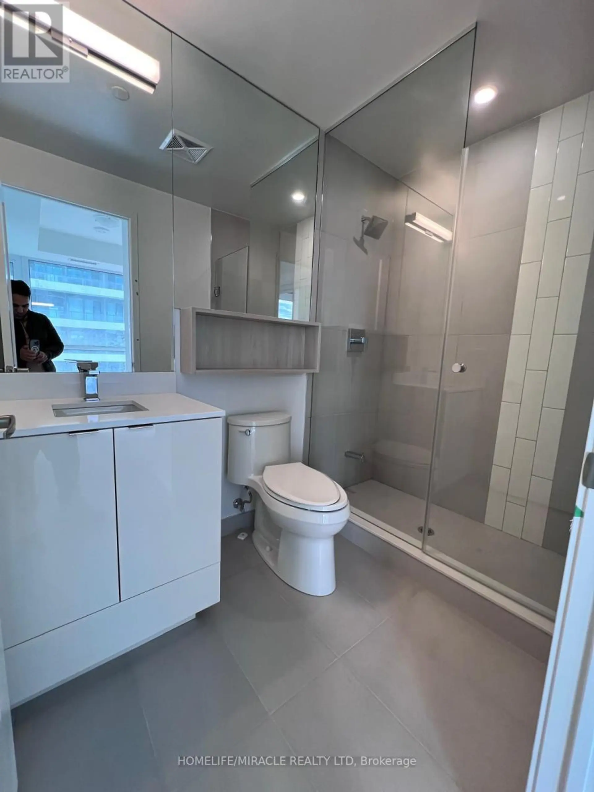 #2423 135 LOWER SHERBOURNE STREET - Image 5