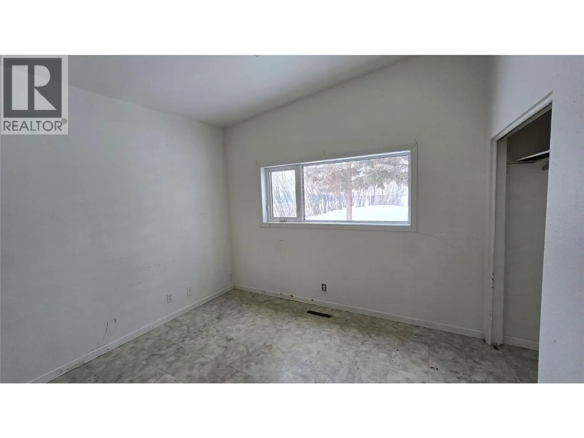 Property at 11617 9 Street, Dawson Creek, BC