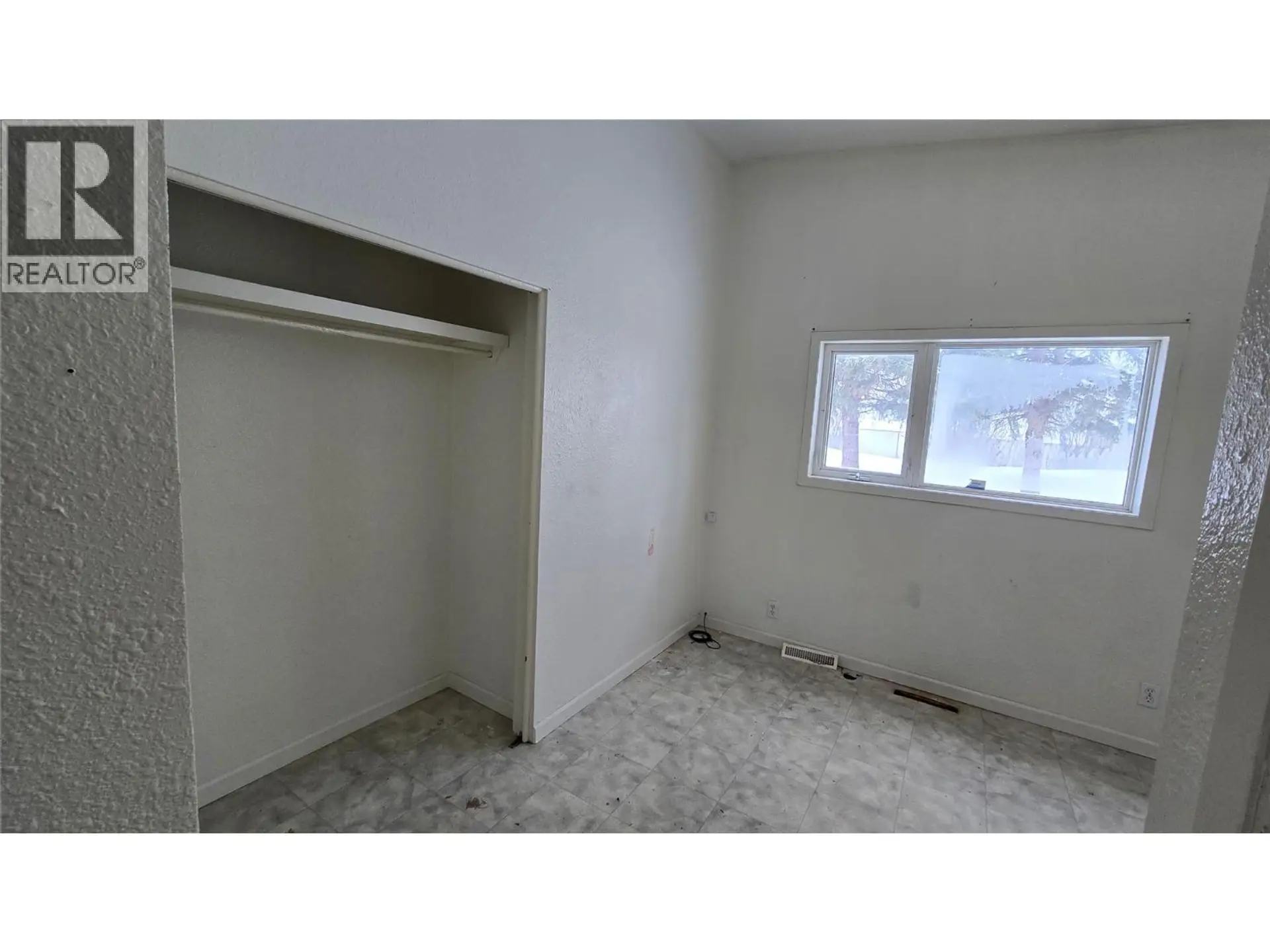 Property at 11617 9 Street, Dawson Creek, BC