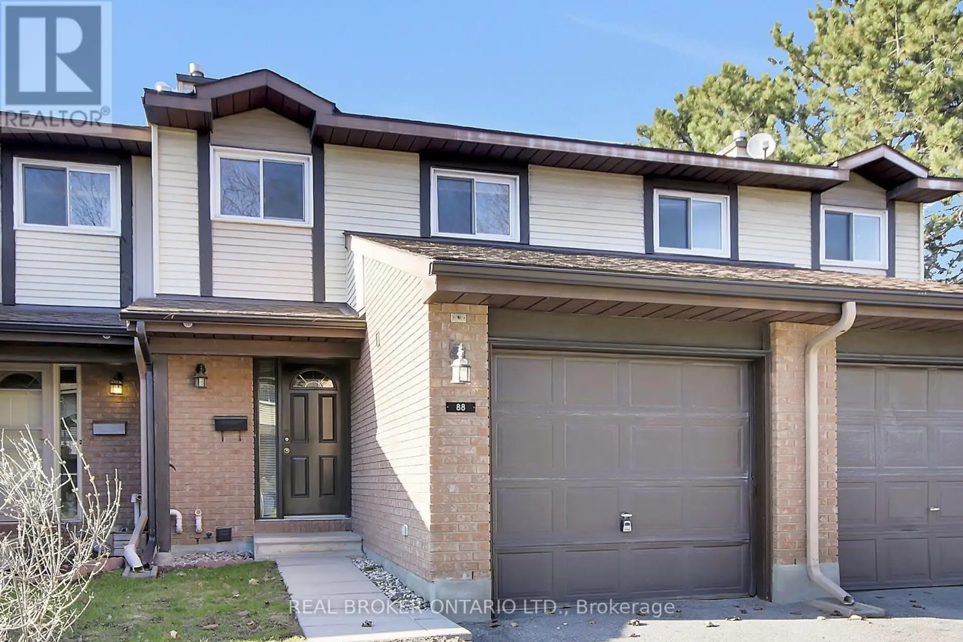 #65 88 CLARKSON CRESCENT - Image 2