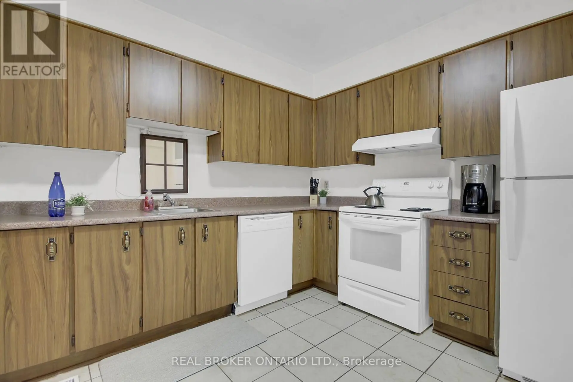 #65 88 CLARKSON CRESCENT - Image 4